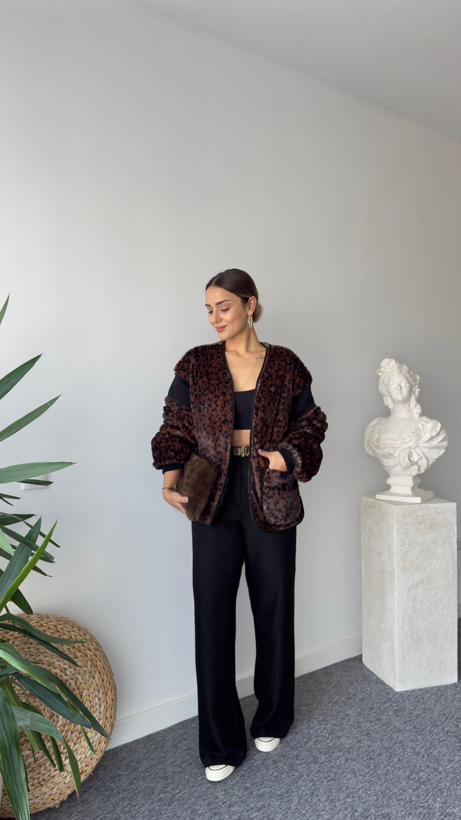 Milika Astarlı Peluş Leopar Mont