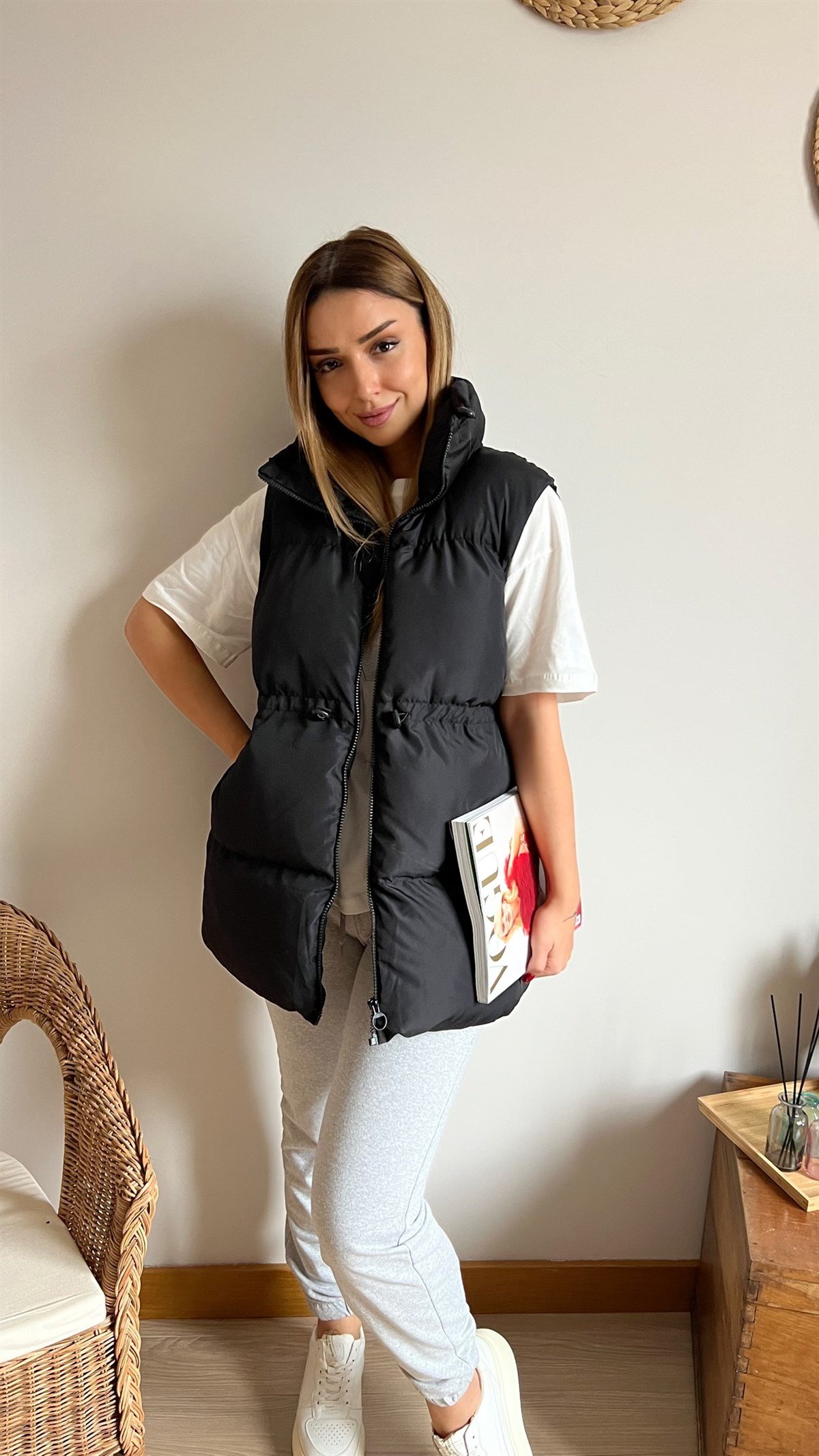 Zara Model Bel Büzgülü Siyah Şişme Yelek