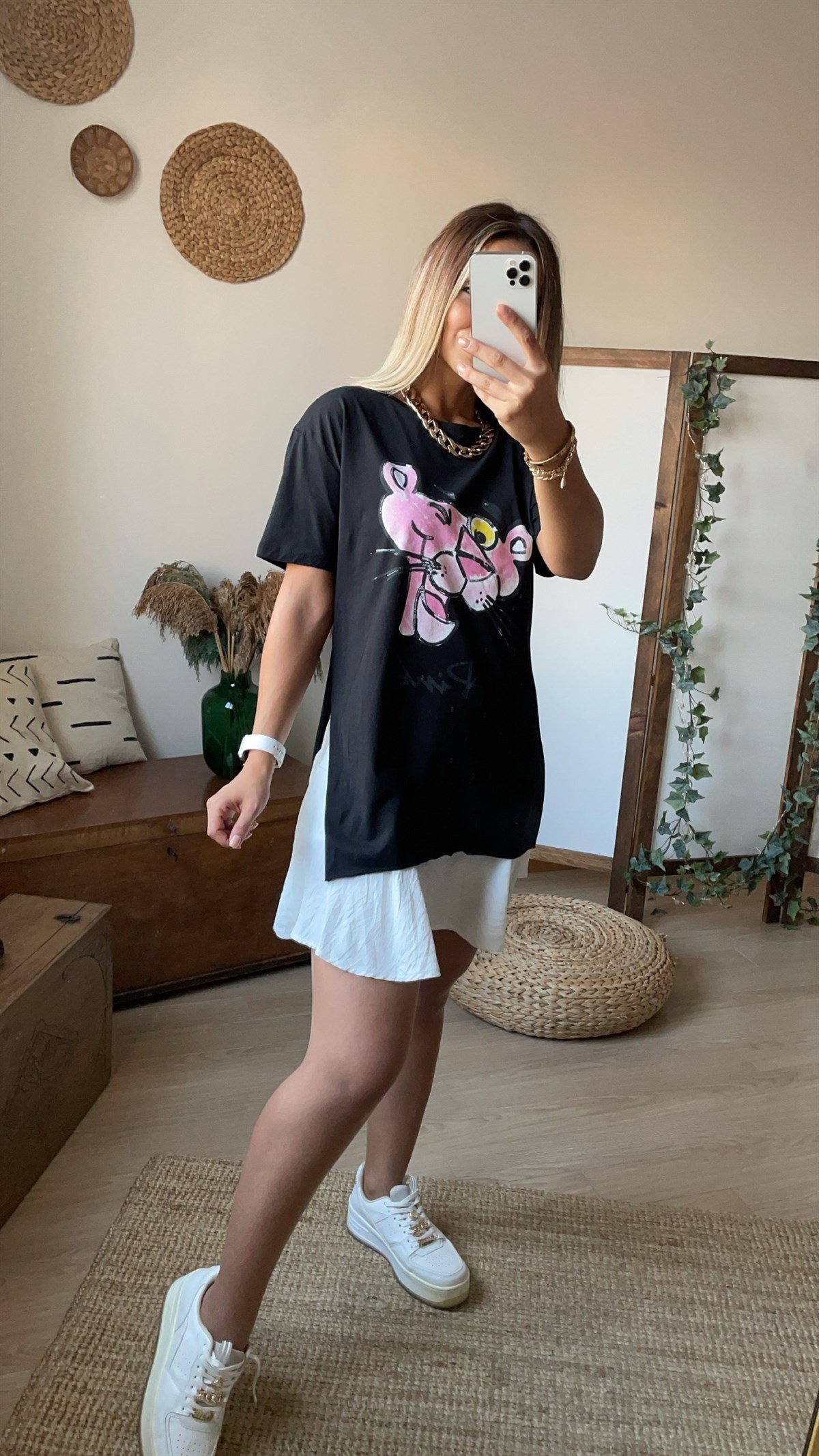 Pembe Panter Baskılı Siyah Tshirt