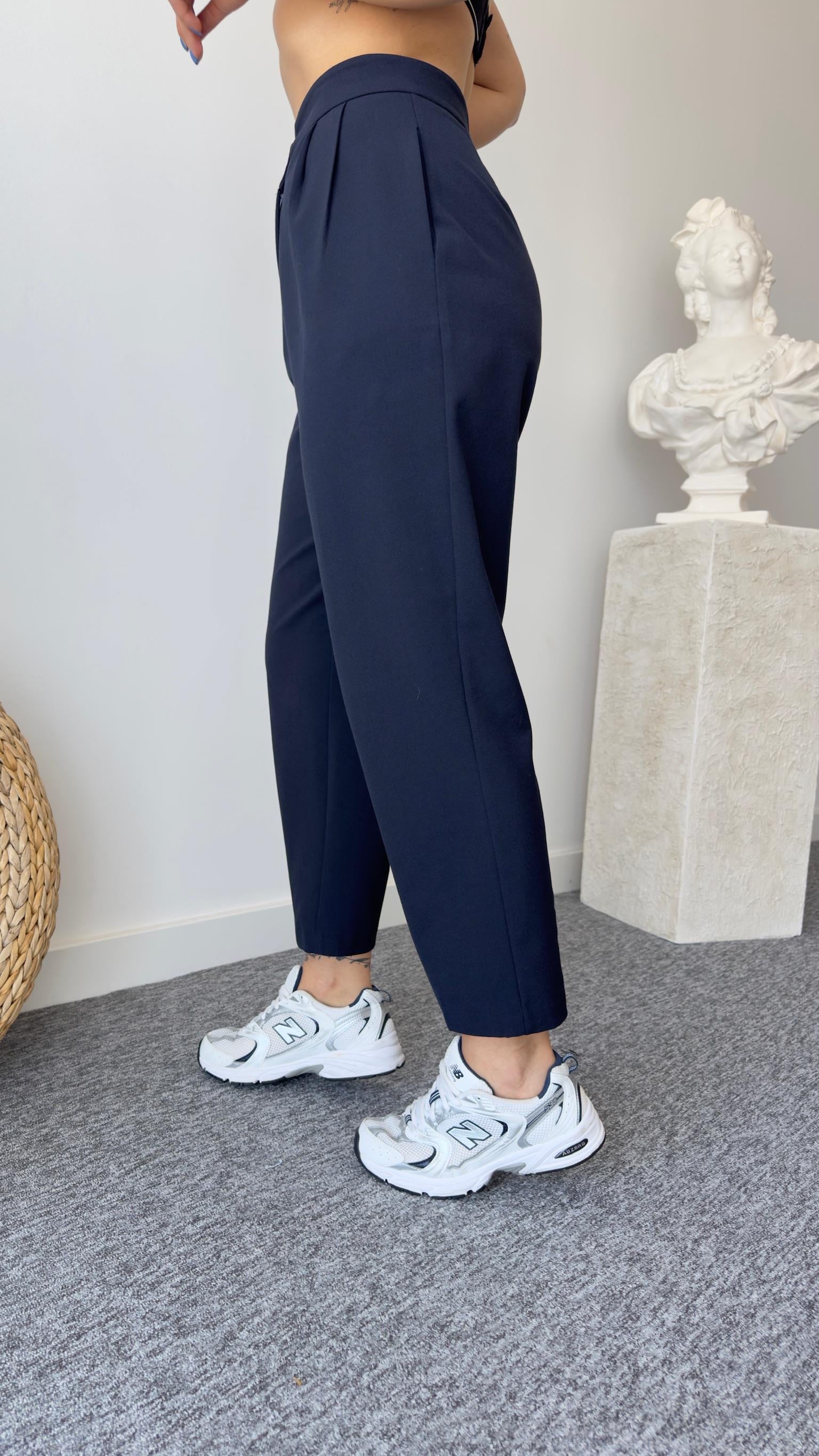 Ena Lacivert Yelekli Takım