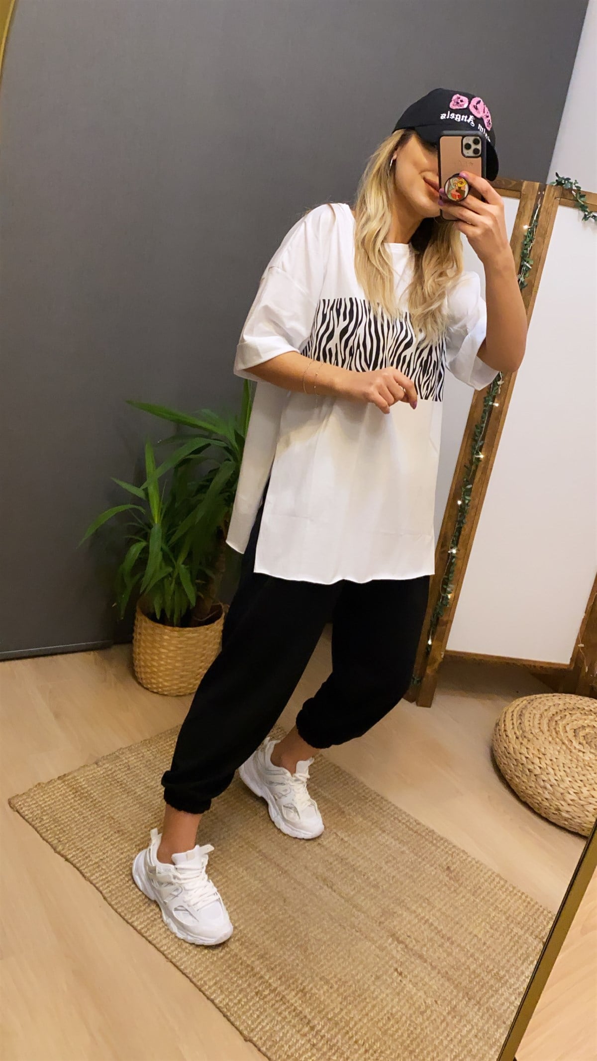 Zebra Baskılı Beyaz Tshirt