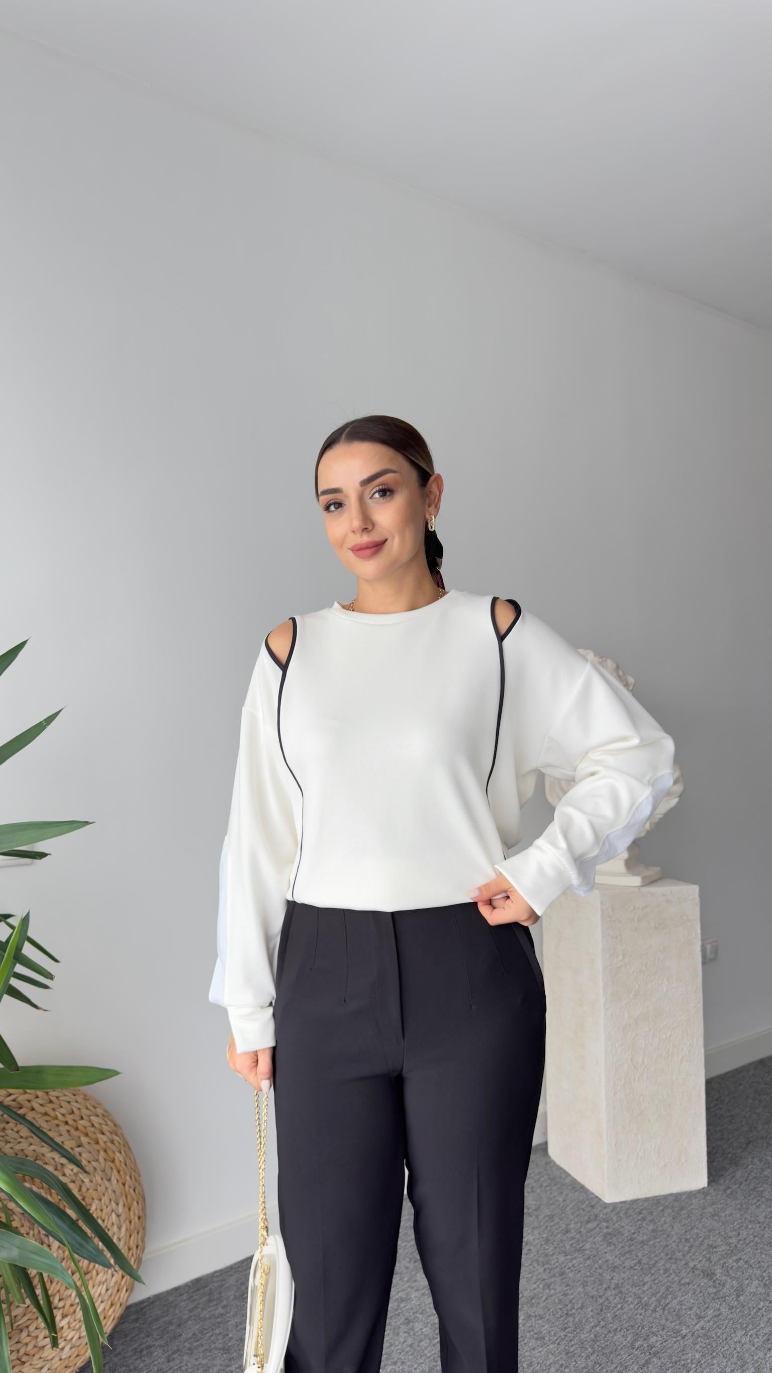 Nella Omuz Pencereli Biyeli Beyaz Modal Sweat