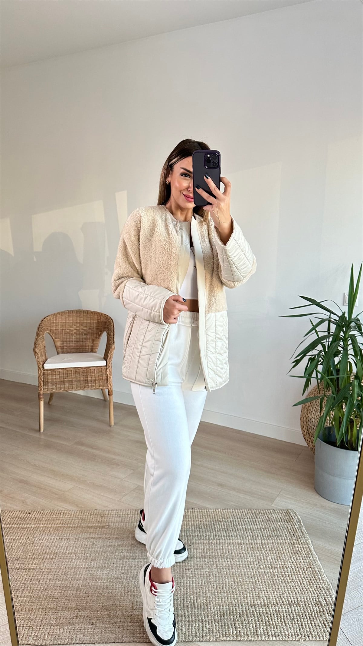 Kapitone Detaylı Bej Polar Mont