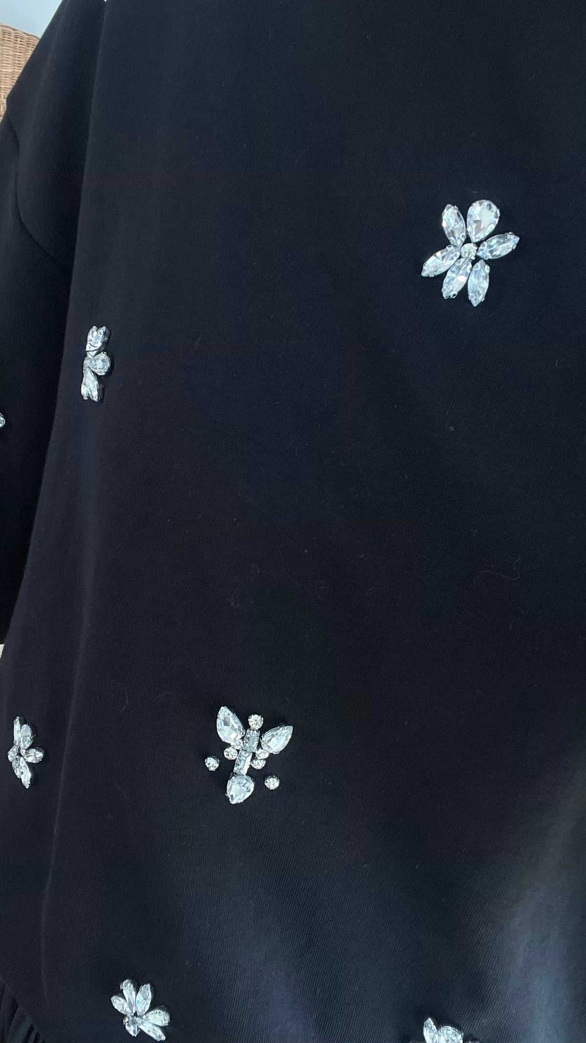 Taşlı Siyah Sweatshirt
