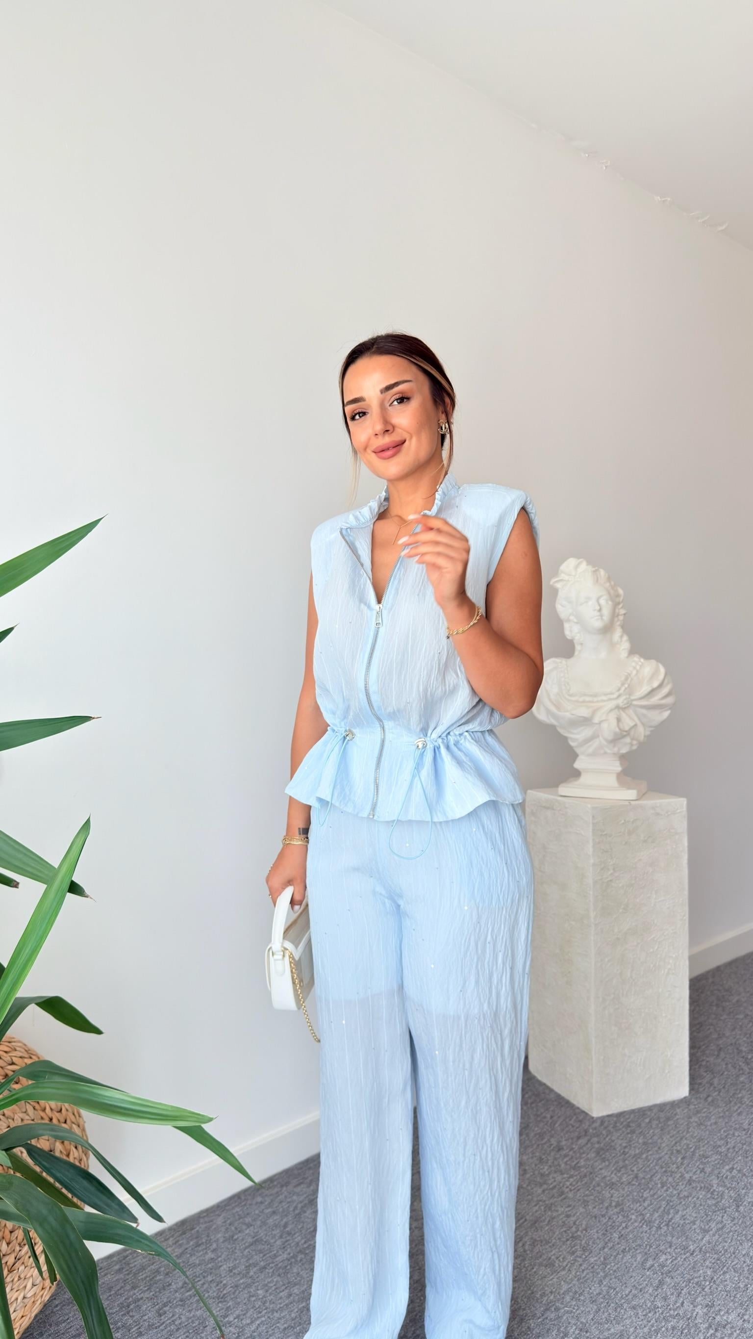 Mavi Nowre Pul Detaylı Astarlı Takım