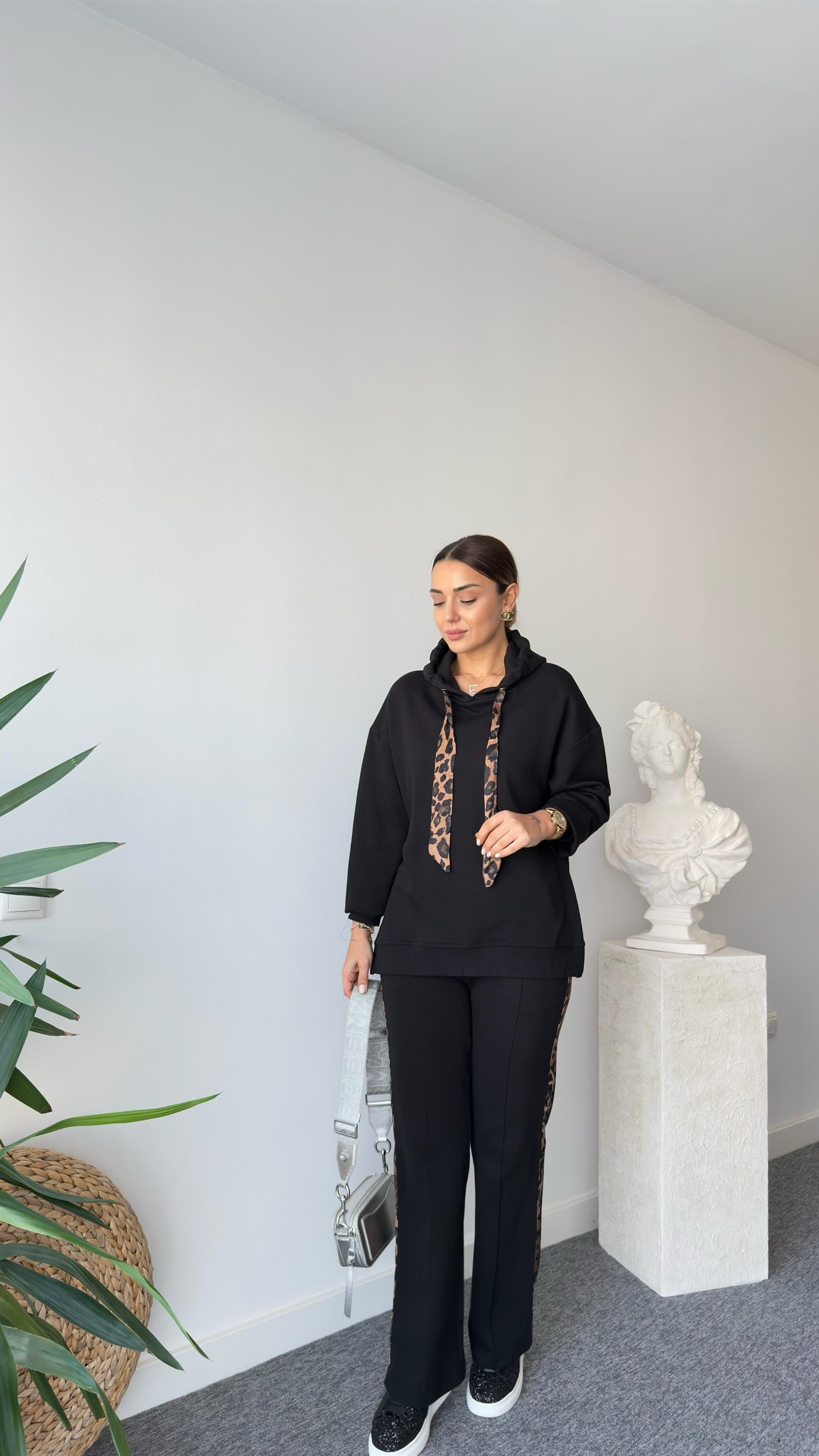 Ntwork Model Leopar Detaylı Yanlar Fermuarlı Takım