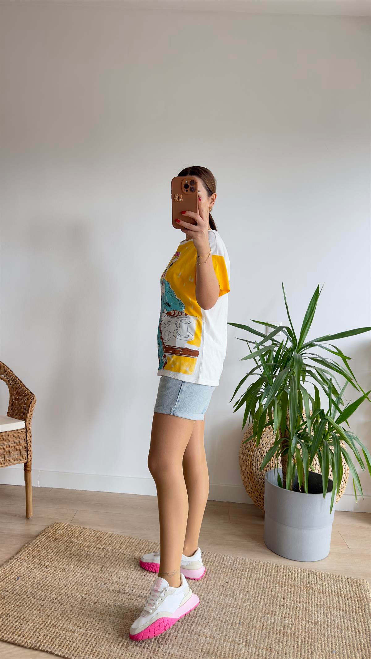 Dora Kız Baskılı Sarı Renkli Tshirt 