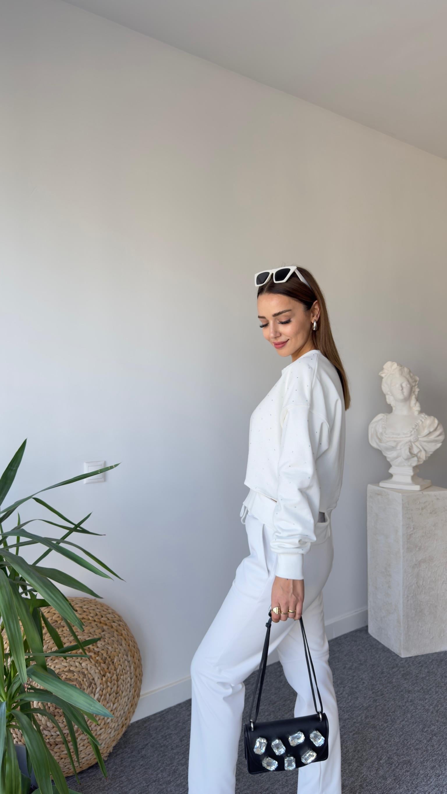 Lines Orj Model Taşlı Beyaz Sweat