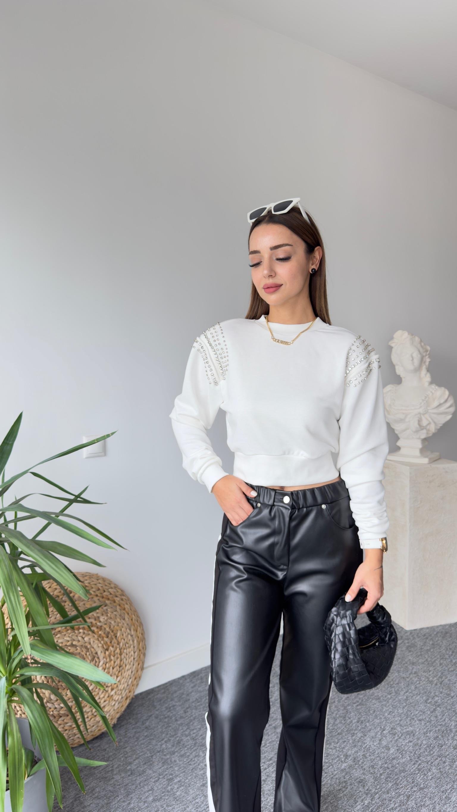 Rime Omuzlar Taşlı Beyaz Sweat