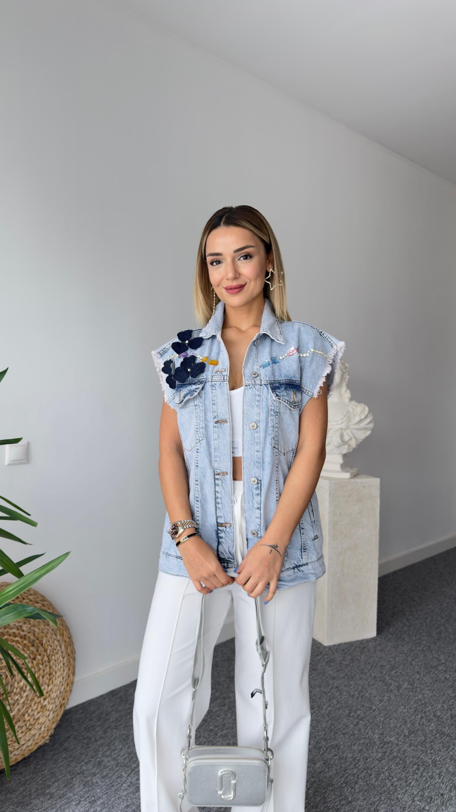 Taş Ve Aksesuar Detaylı Tasarım Jean Yelek