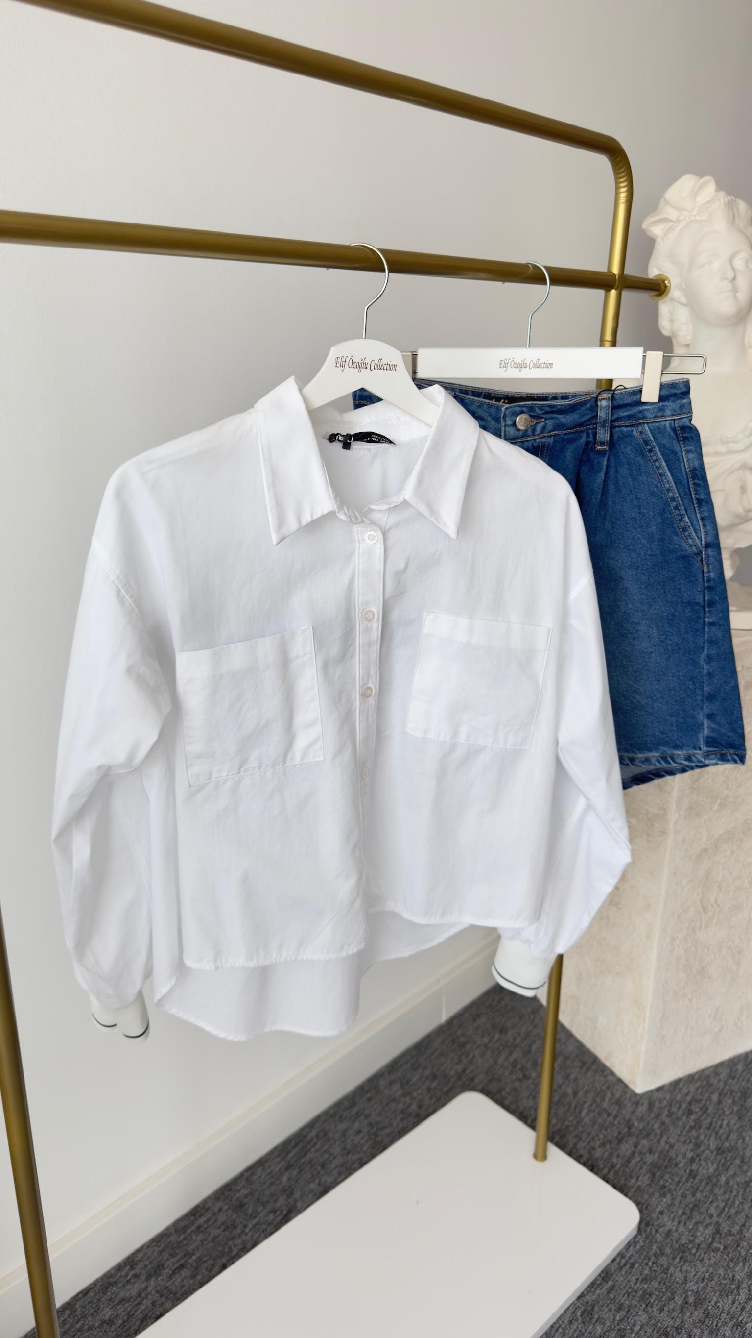 Sırt Yazılı Tws Model Beyaz Gömlek