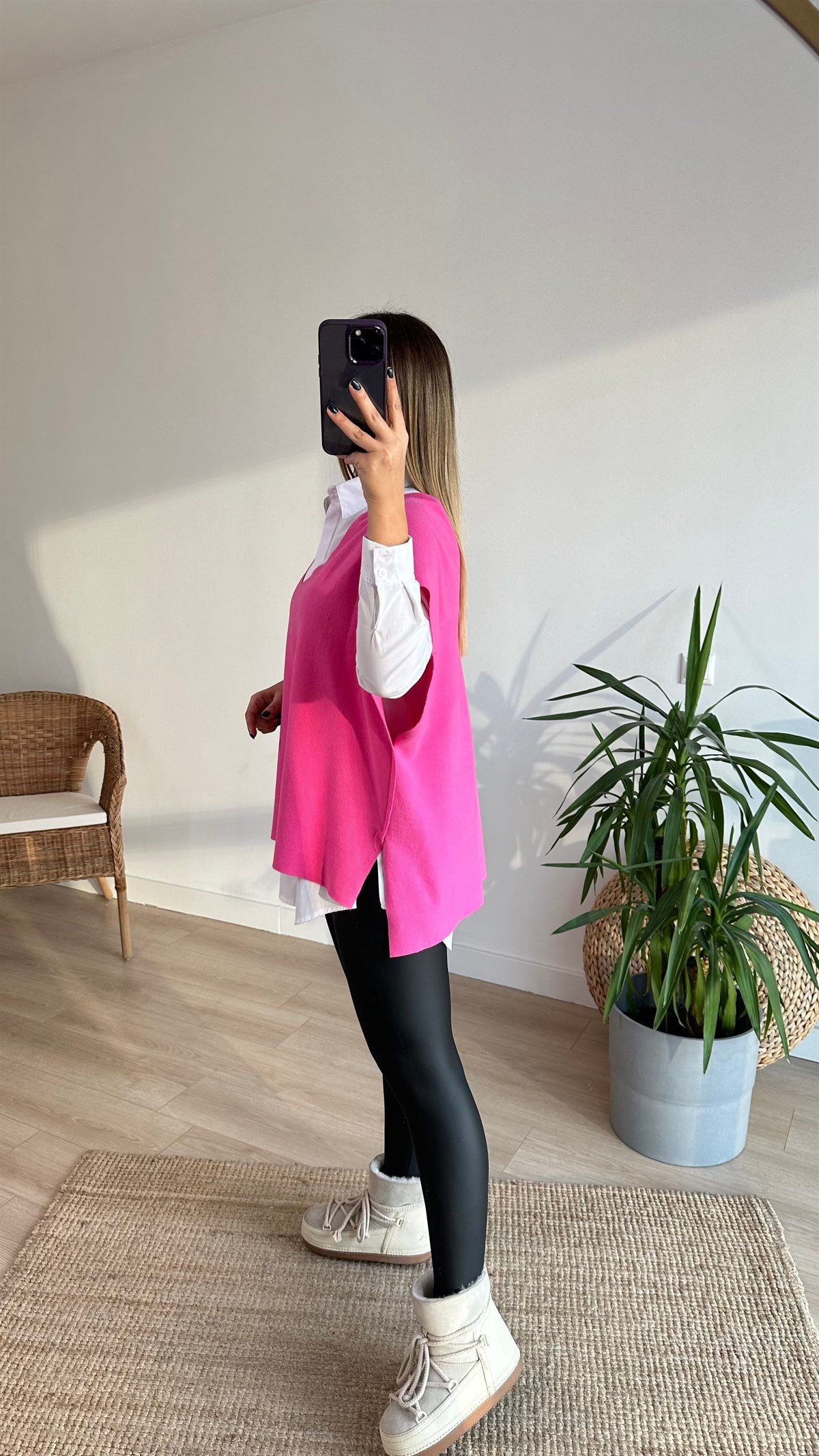 Ön Arka V Aksesuar Detaylı Pembe Süveter