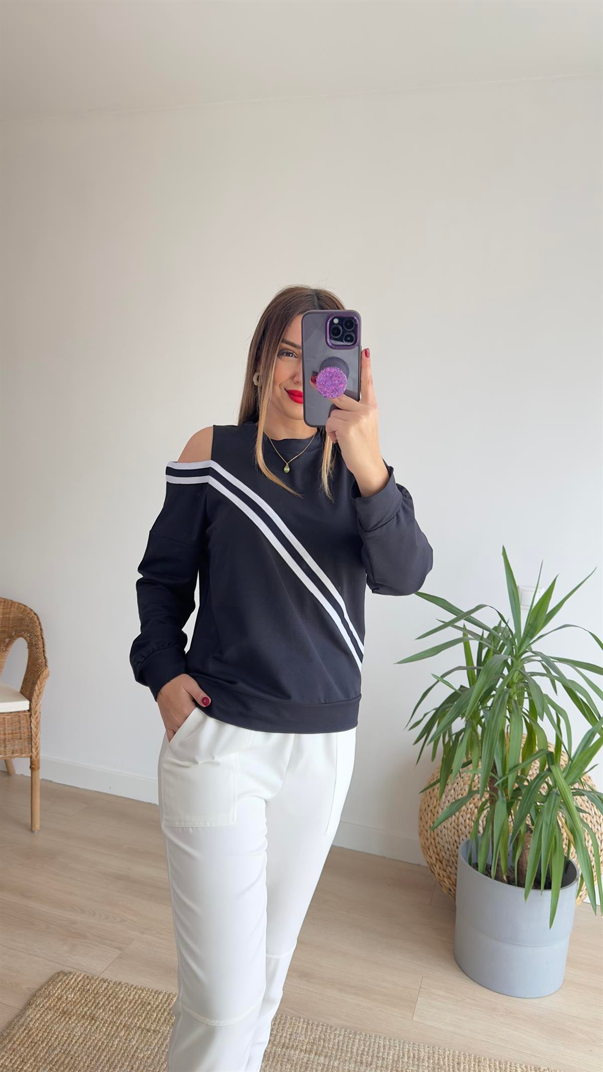 Omzu Açık Şeritli Sweatshirt