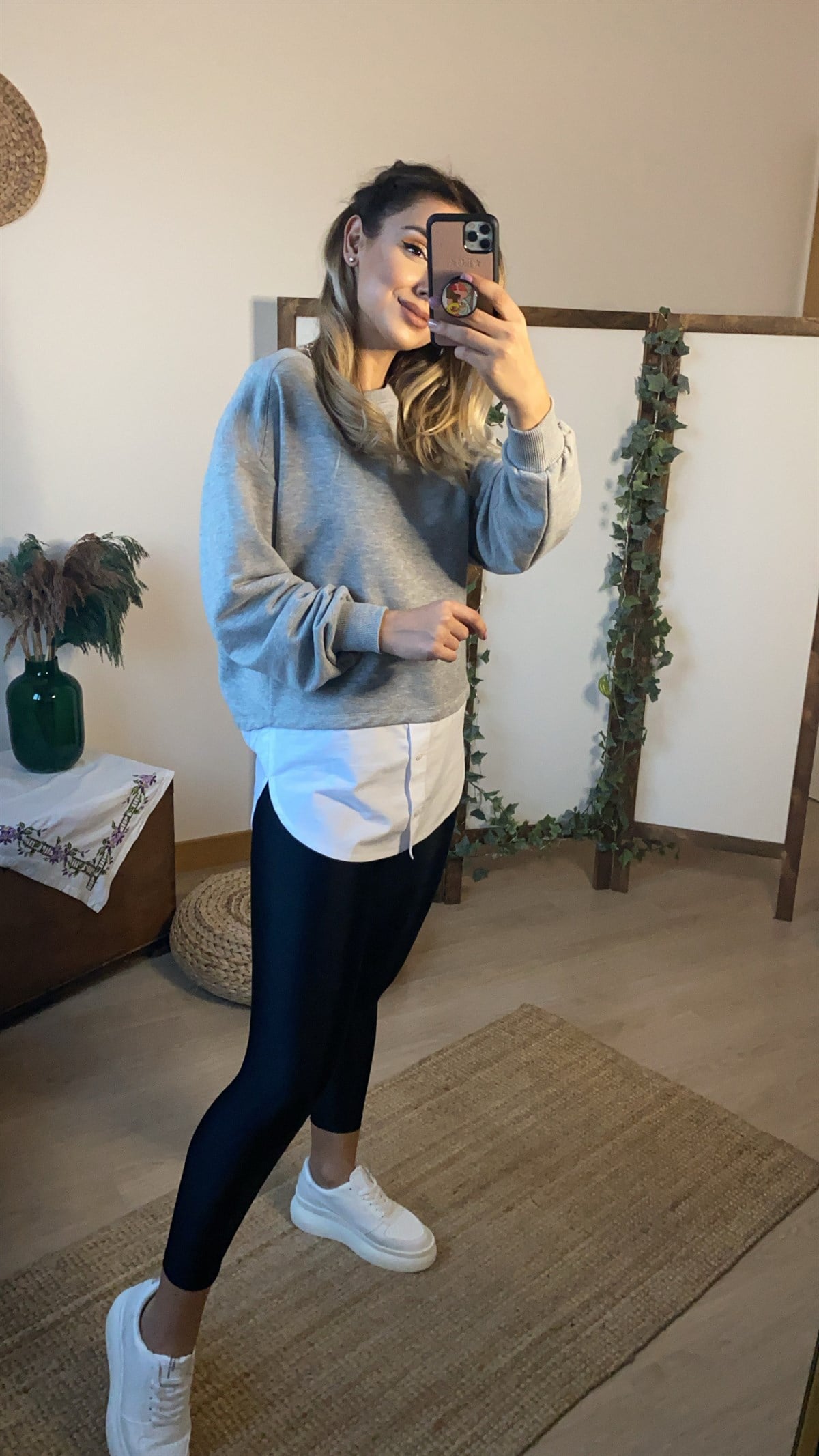 Gömlek Detaylı Gri Sweatshirt