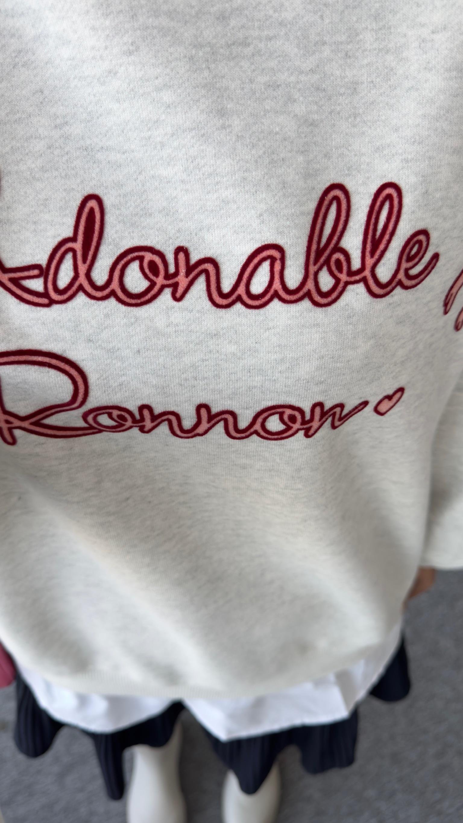 Nika Gömlek Detaylı Renkli Yazılı Gri Sweatshirt