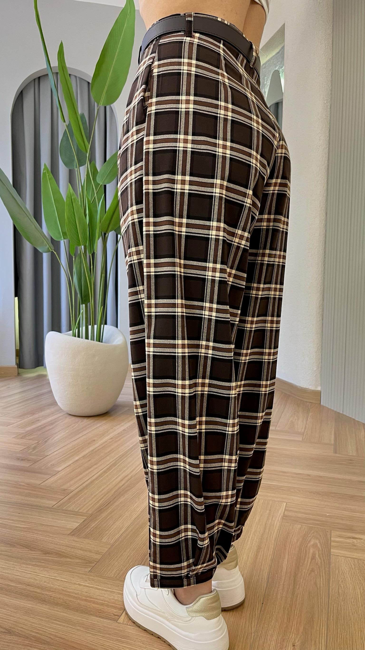 Bej Ekoseli Reyna Kemerli Balon Pantolon 