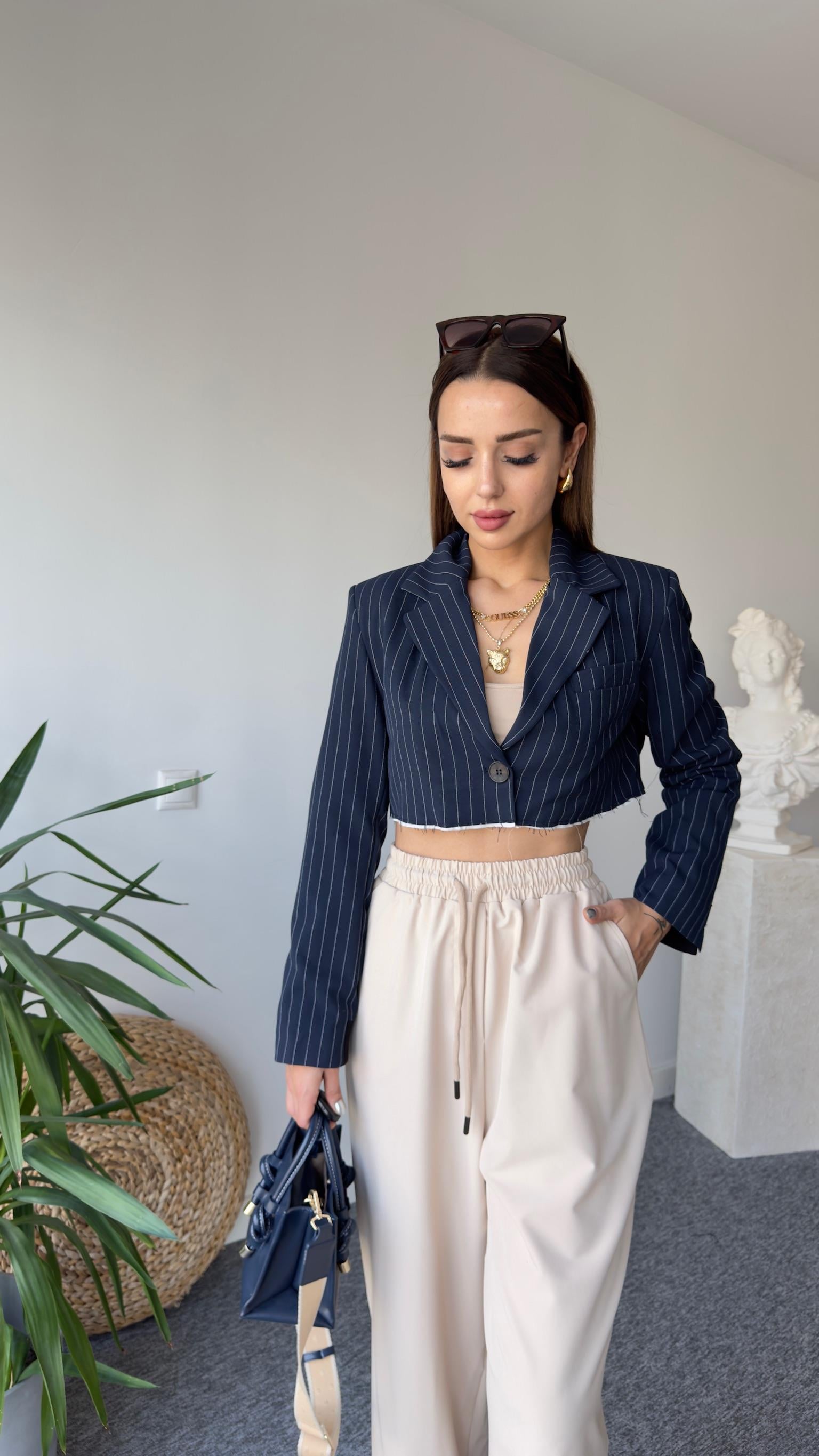 Zra Model Önü Çizgili Crop Ceket
