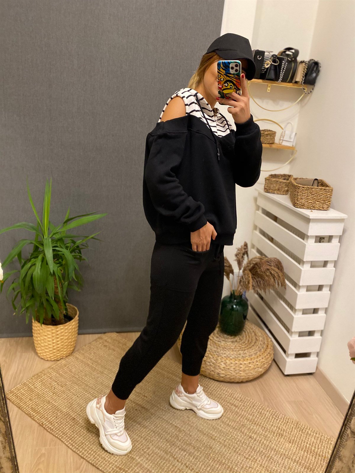 Omuz Dekolteli Sweatshirt