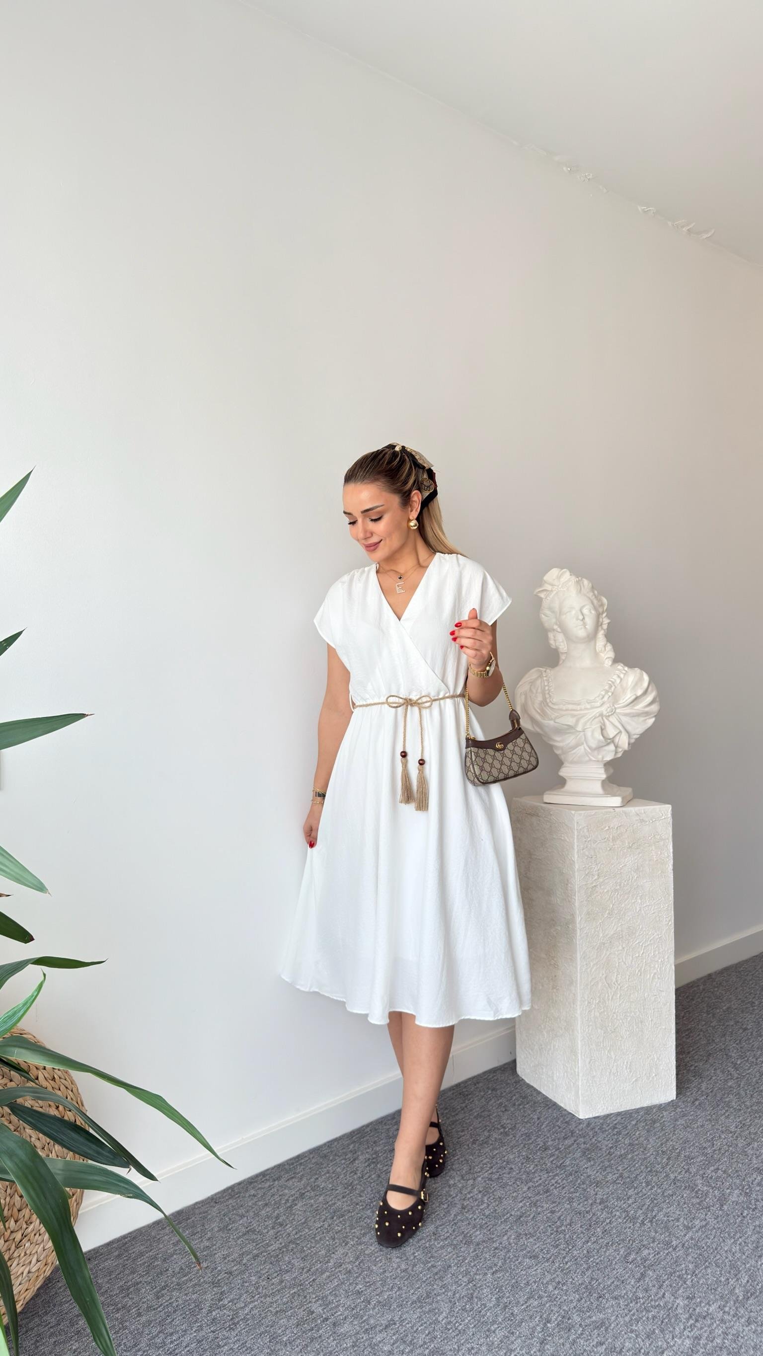 Hasır Kemerli Kruvaze Beyaz Elbise 