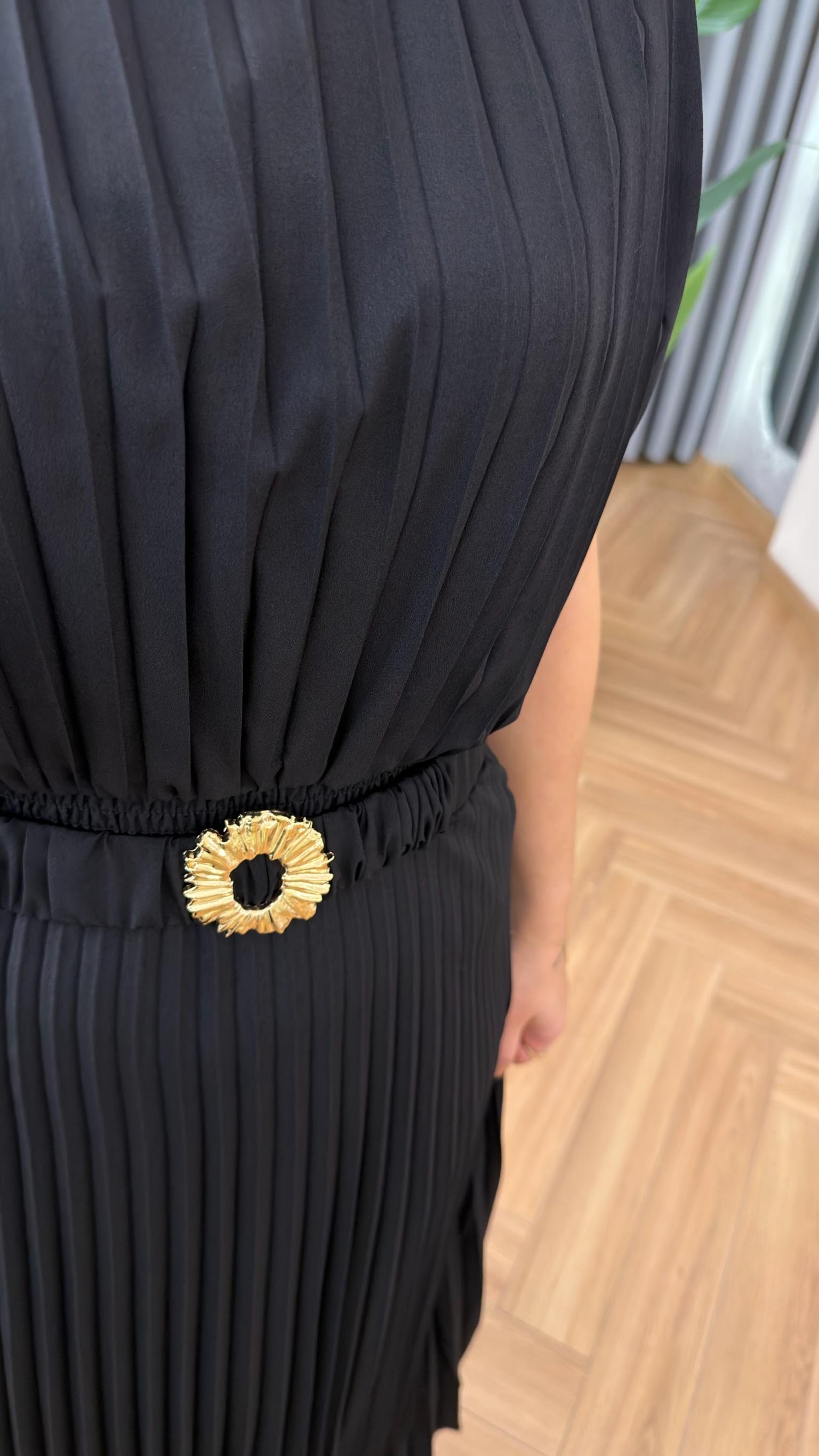 Siyah Opava Marka Model Piliseli Elbise 