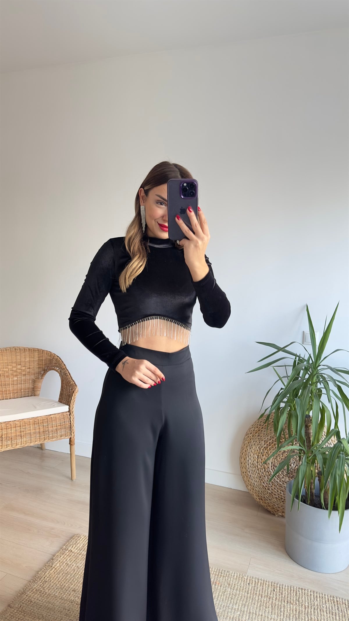 Taş Detaylı Kadife Bluz