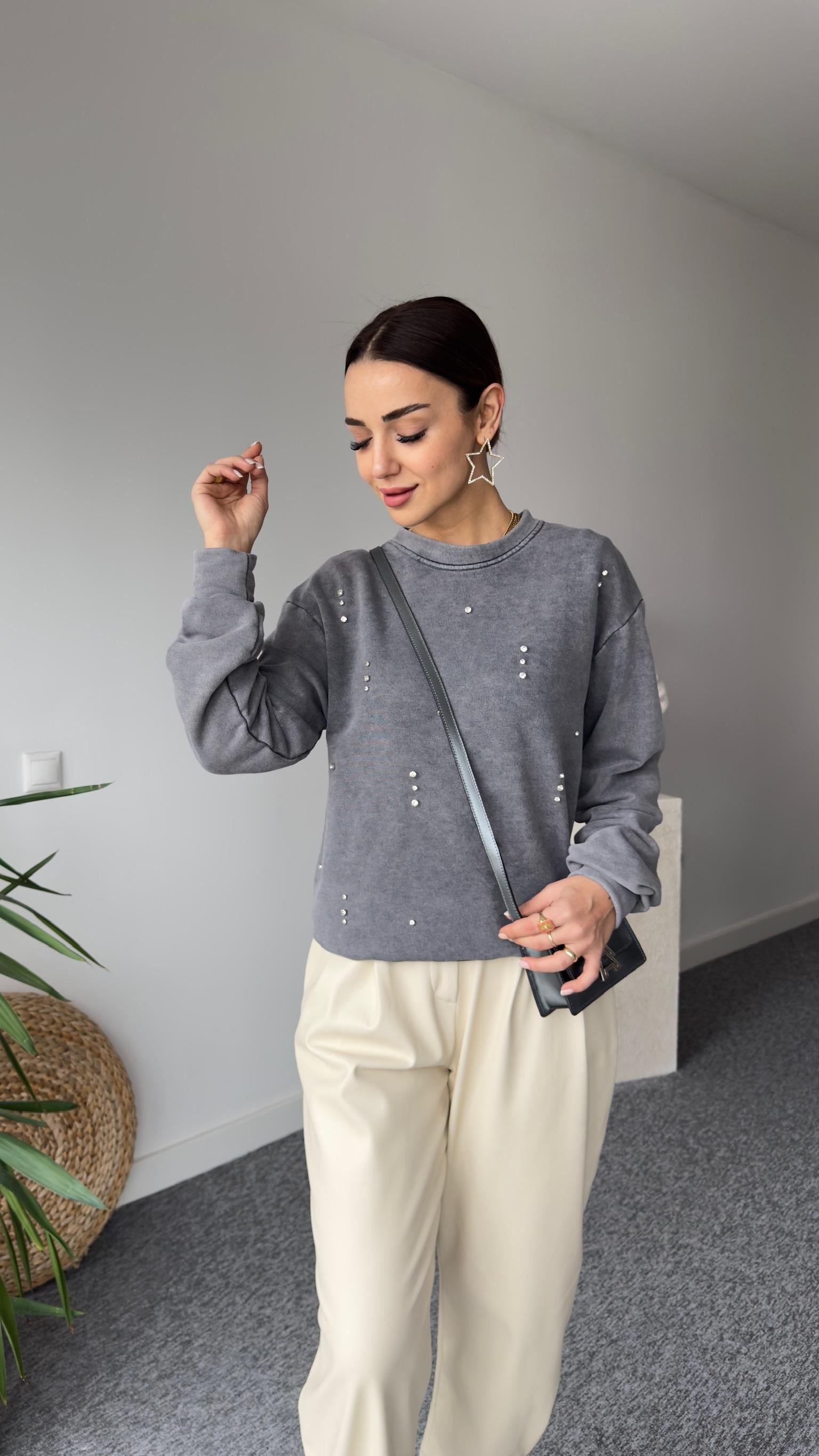 Orj Model Taş Detay Yıkamalı Sweat