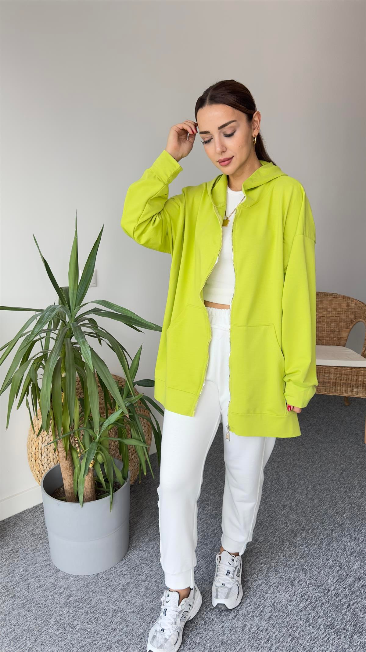 İki İplik Yanları Yırtmaçlı Yeşil Sweat