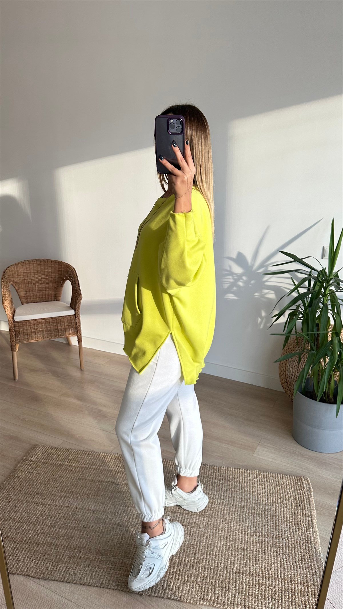 Pileli Yanları Yırtmaçlı Yeşil Sweat