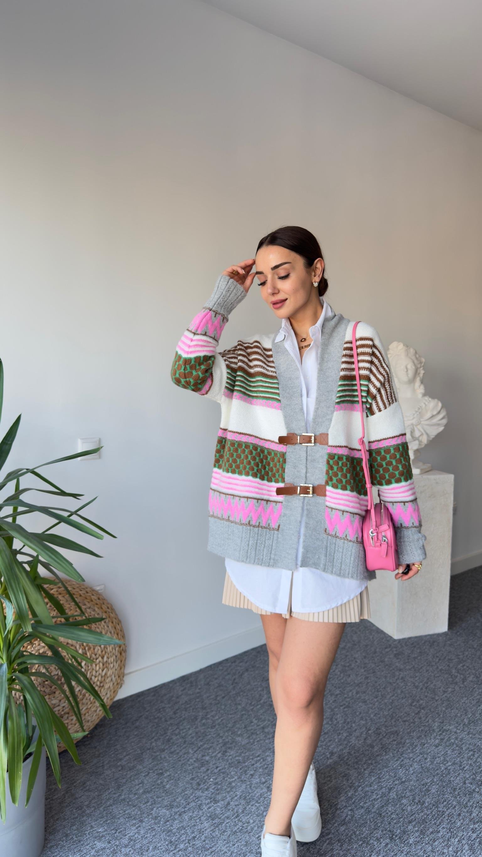 Deri Kemer Detay Yeşil Tasarım Hırka