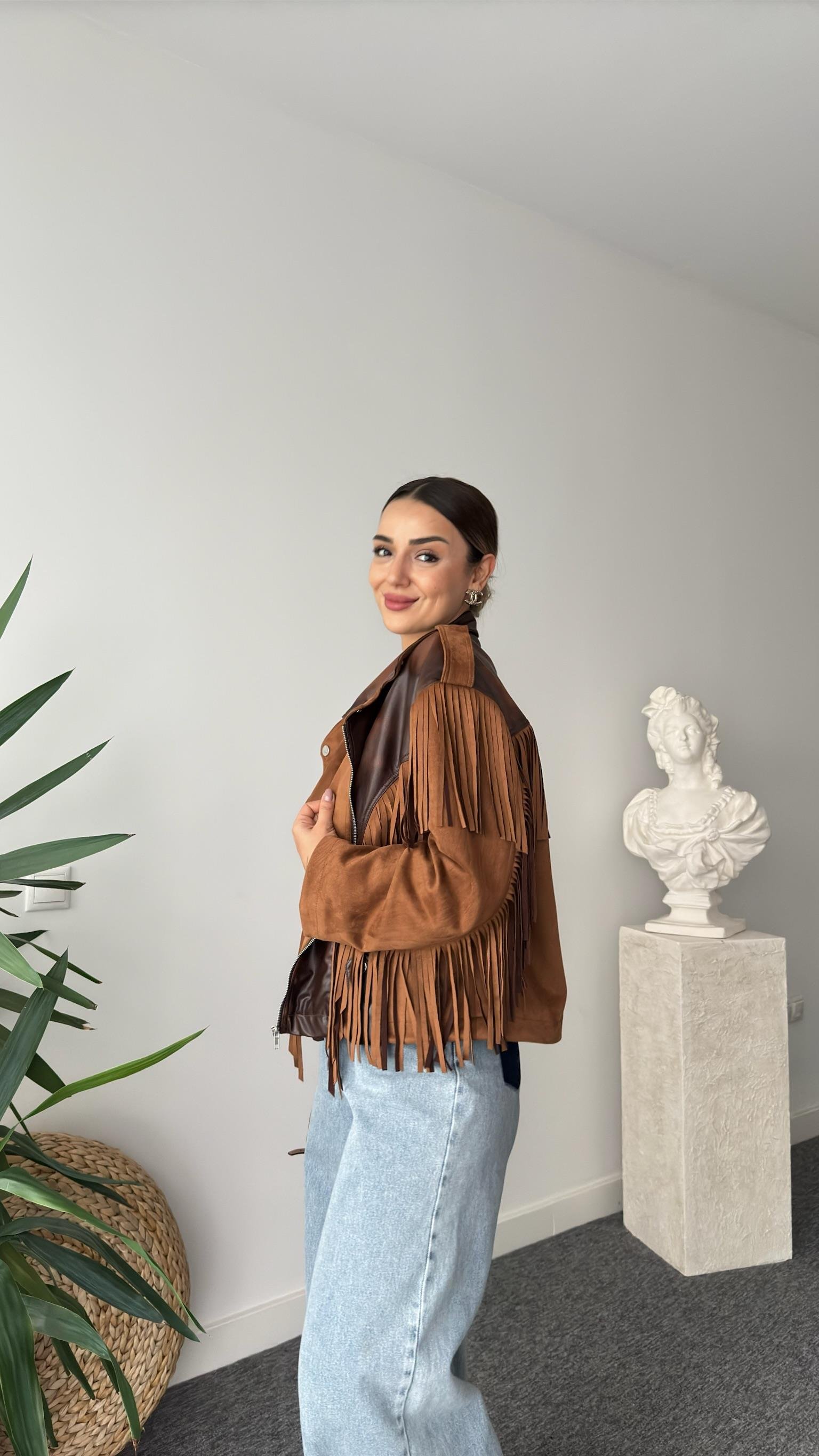 Auri Püsküllü Deri Detaylı Süet Ceket