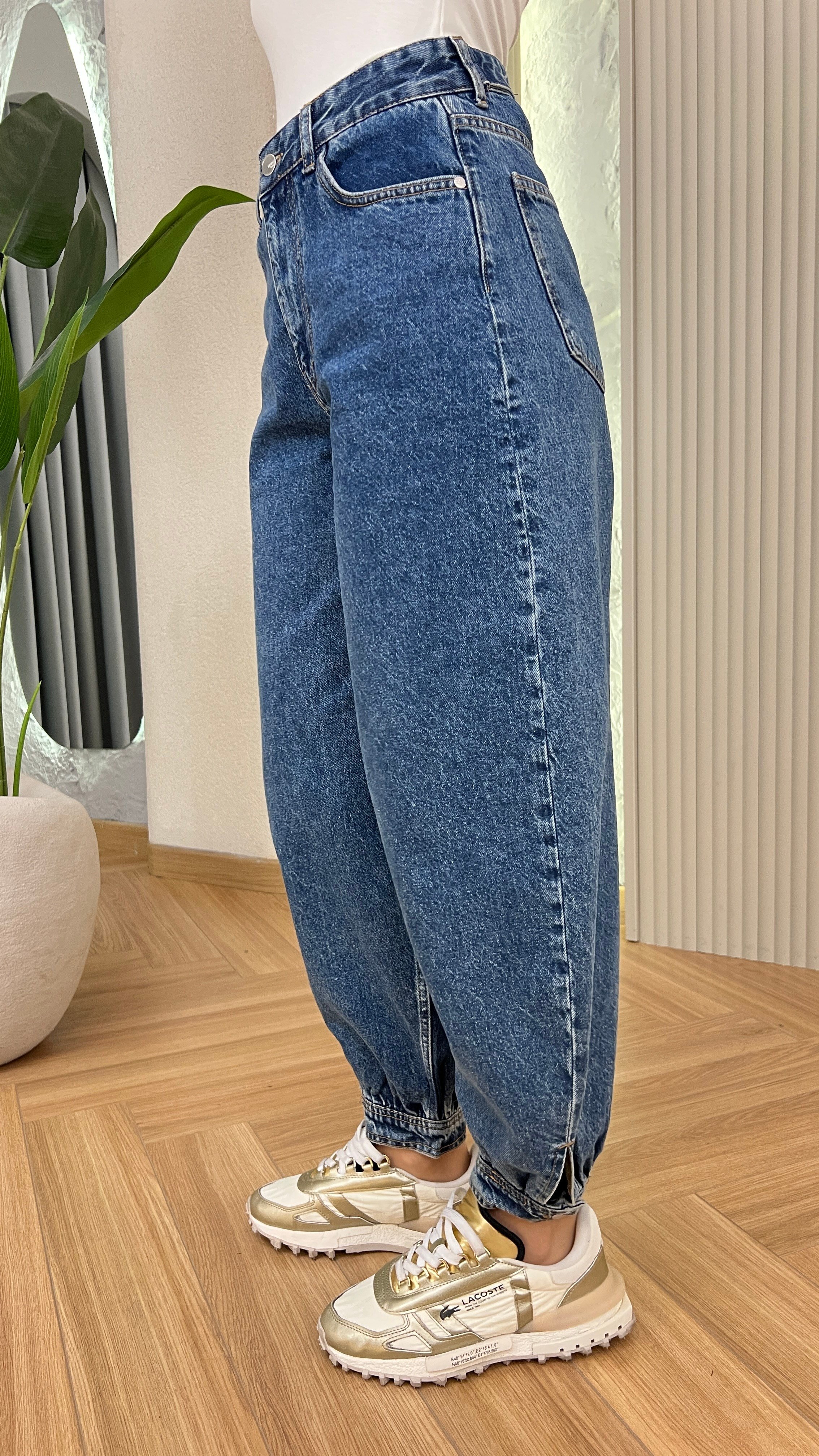 Mavi Manza Paça Detaylı Balon Jean
