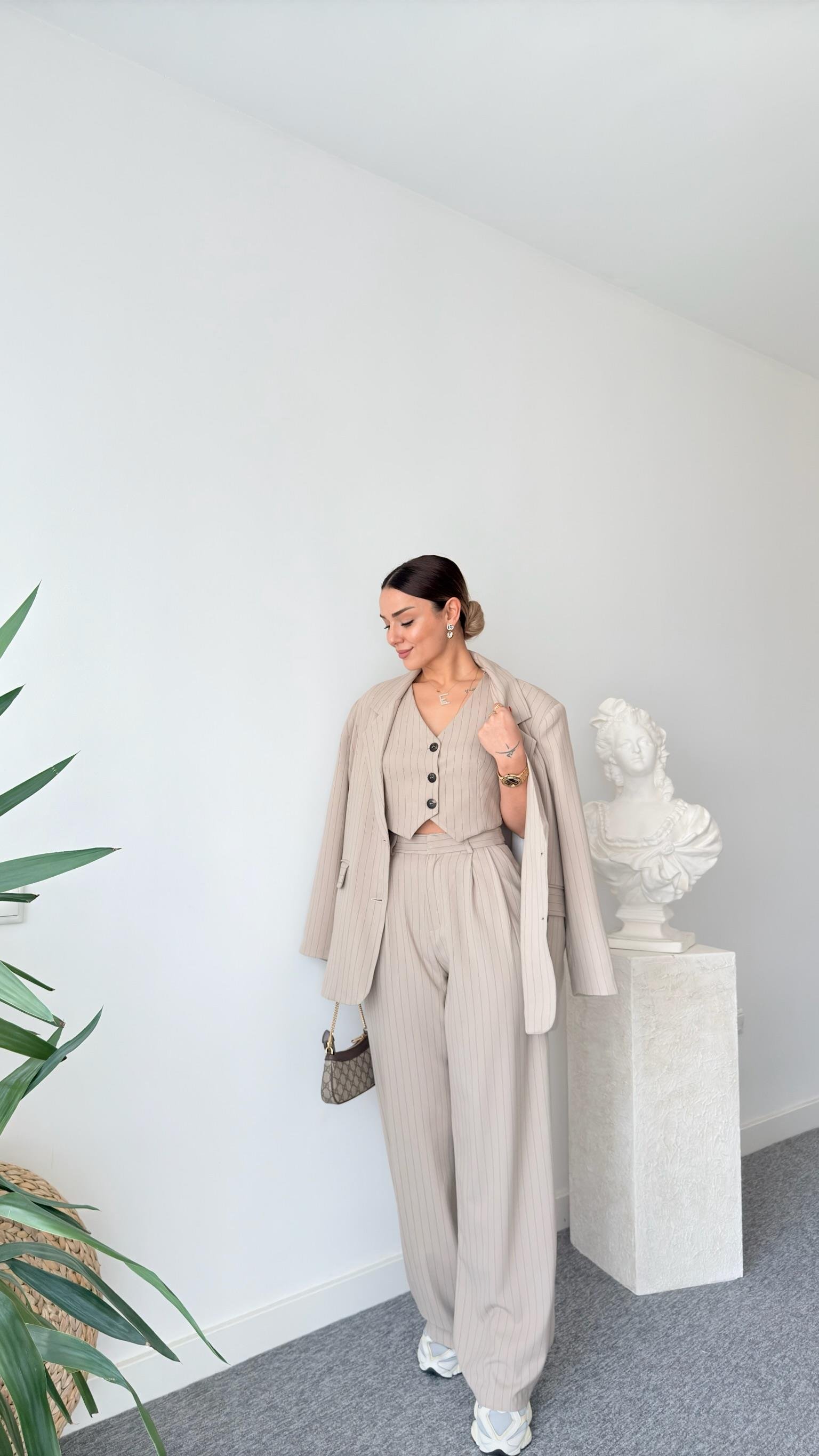 Vous Çizgili Bej Blazer Ceket