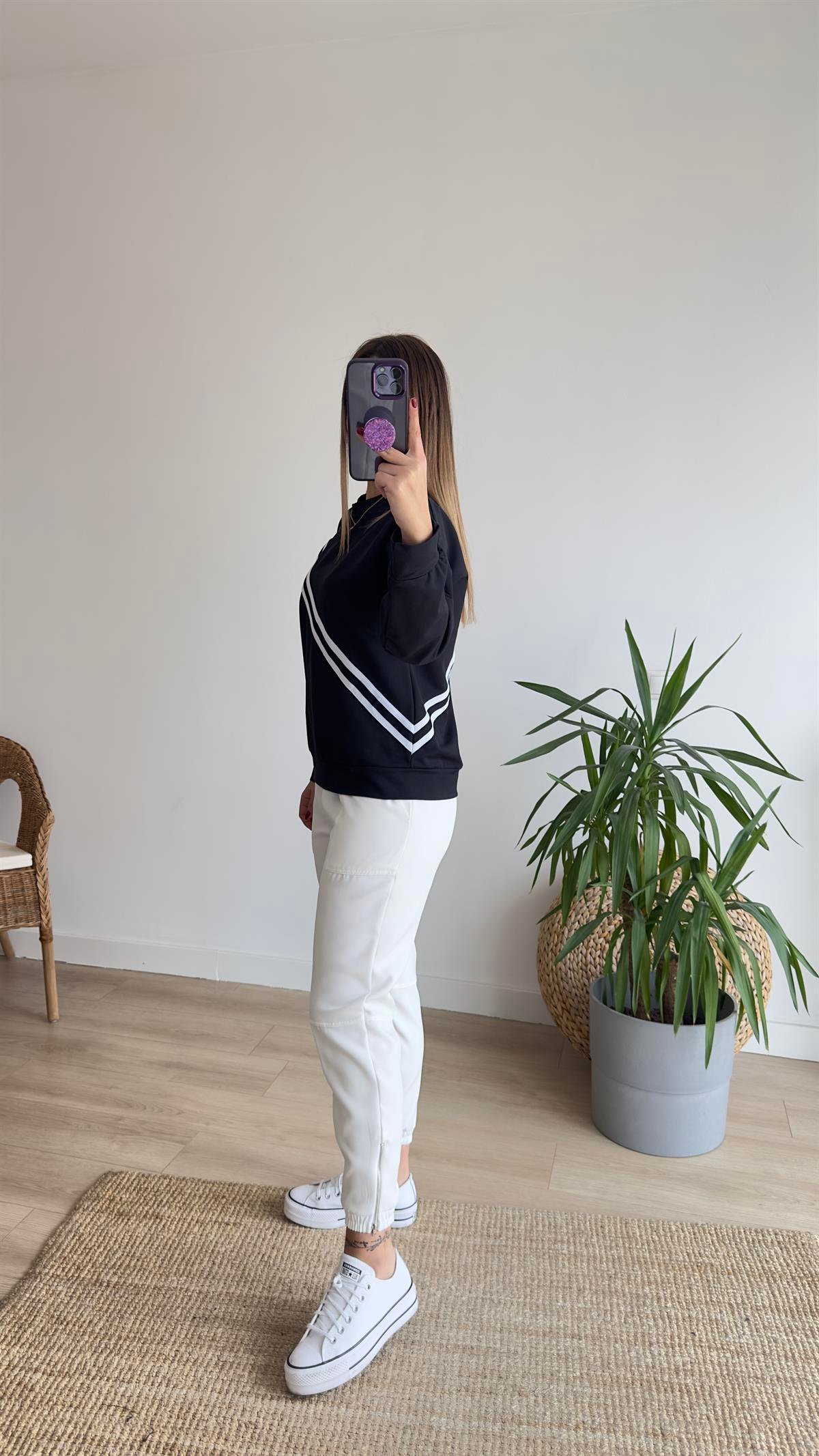 Omzu Açık Şeritli Sweatshirt