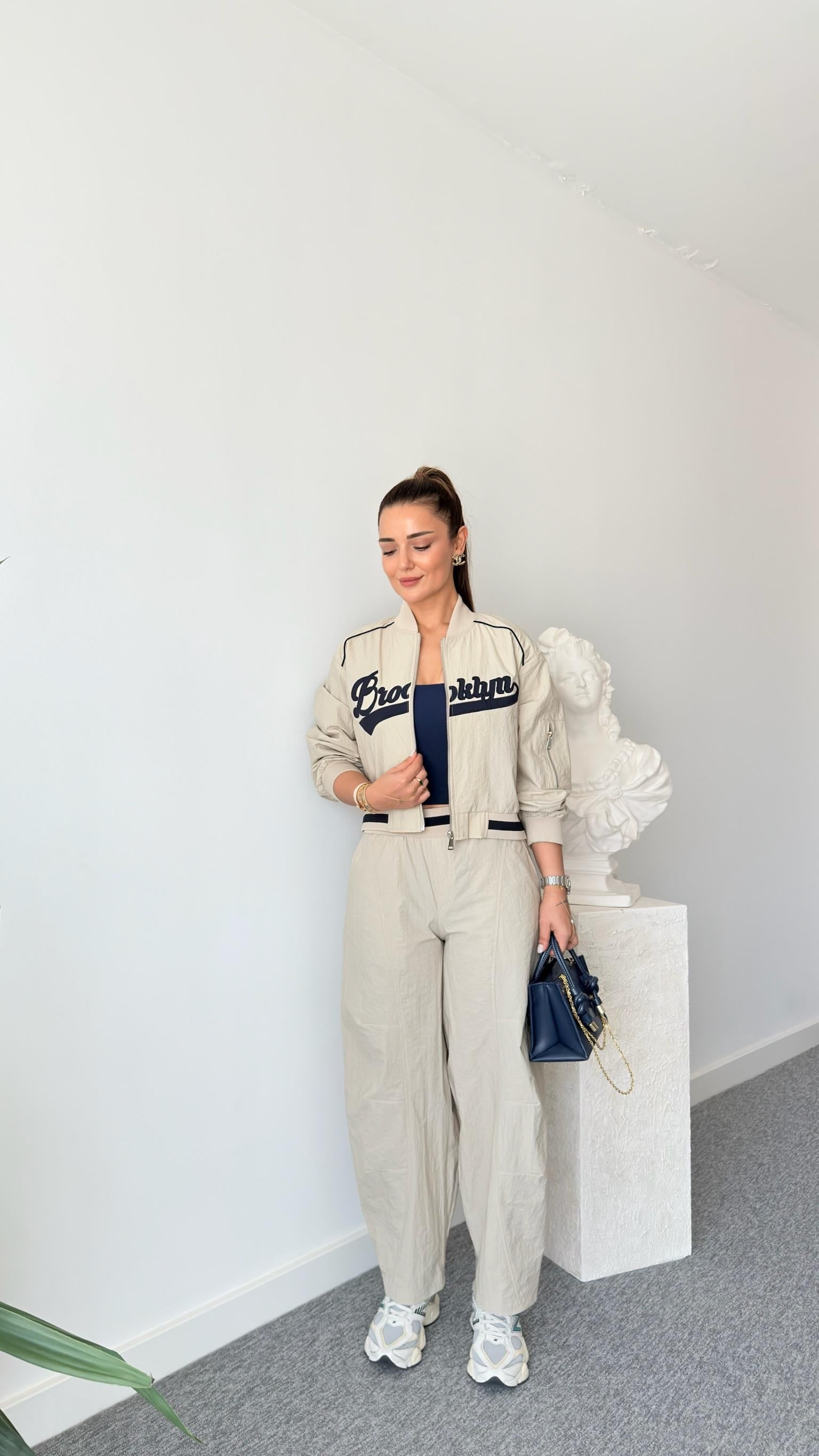 Brooklyn Yazılı Bej Paraşüt Ceket