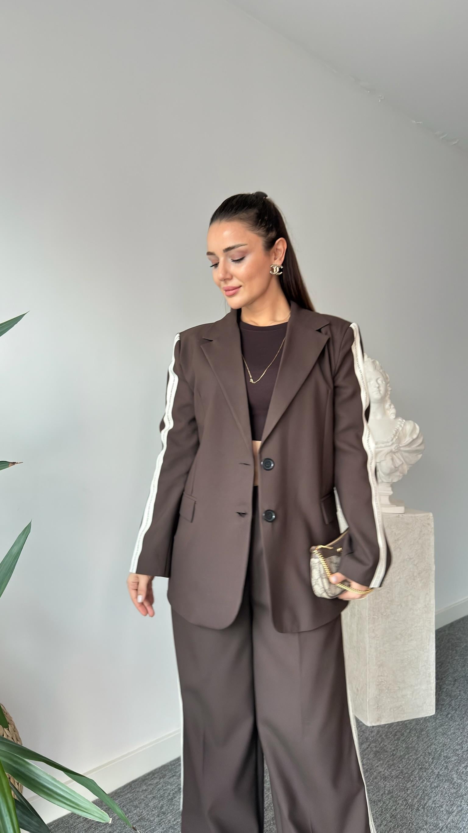 Kahve Silya Şerit Detaylı Blazer Pantolon Takım