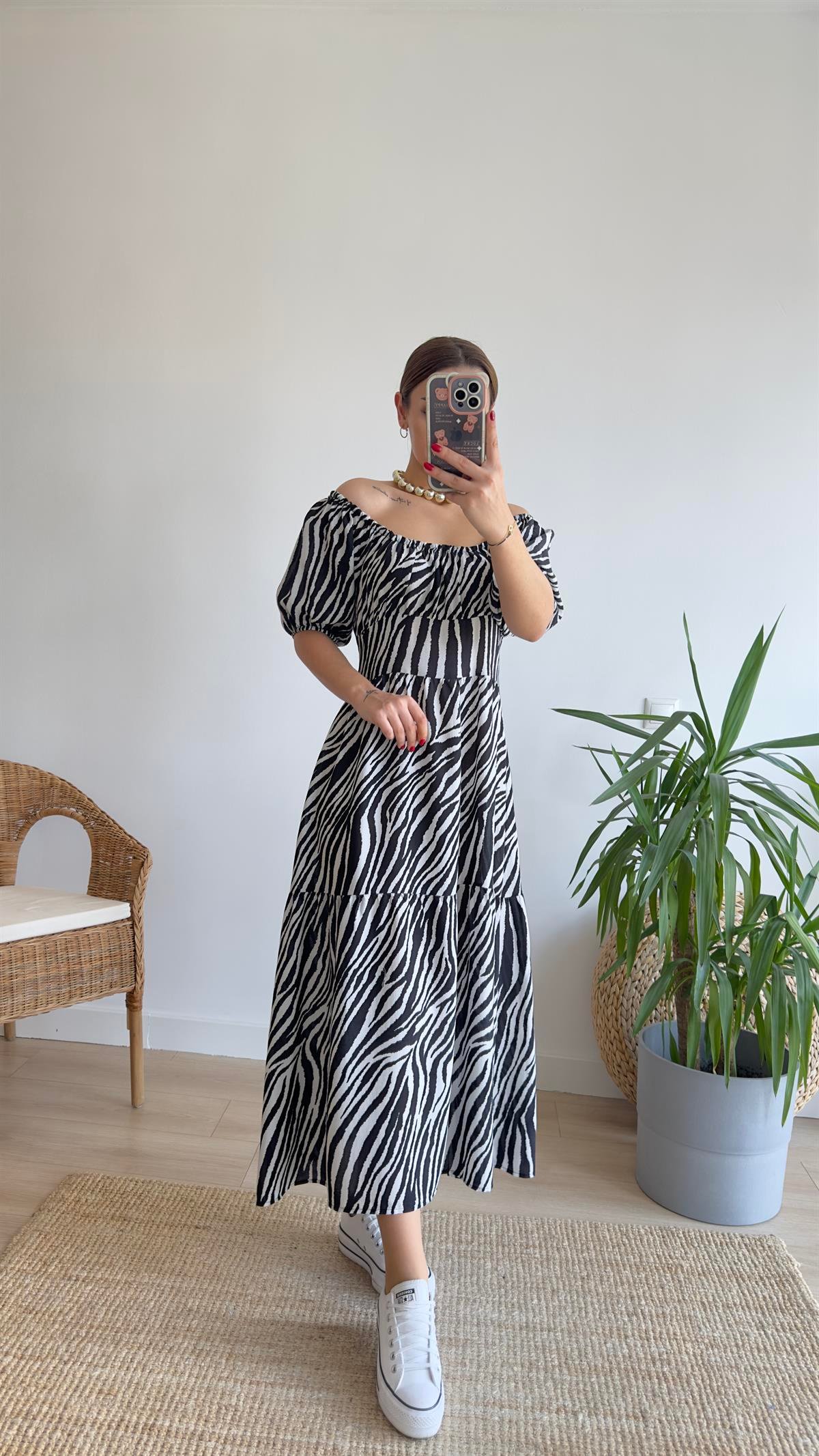 Peste Orj Marka Gipeli Zebra Elbise