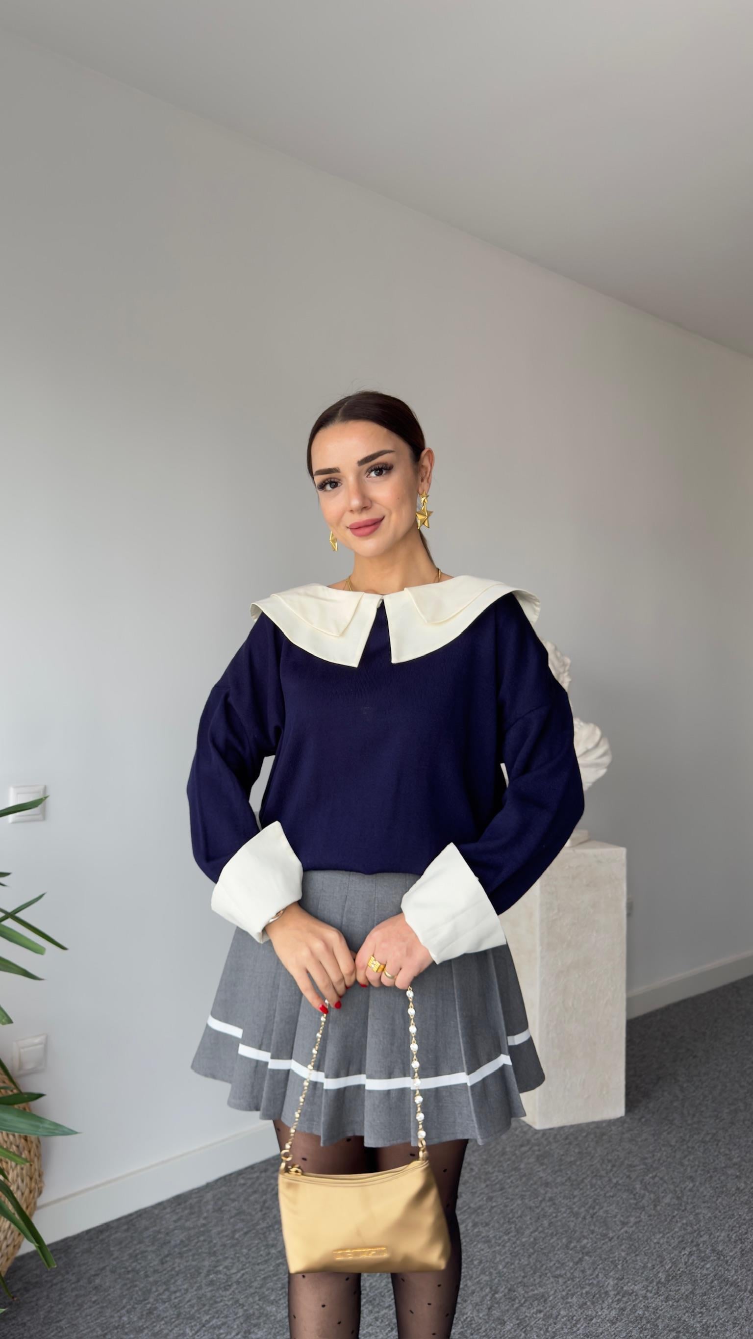 Orjinal Model Yaka Detaylı Lacivert Triko