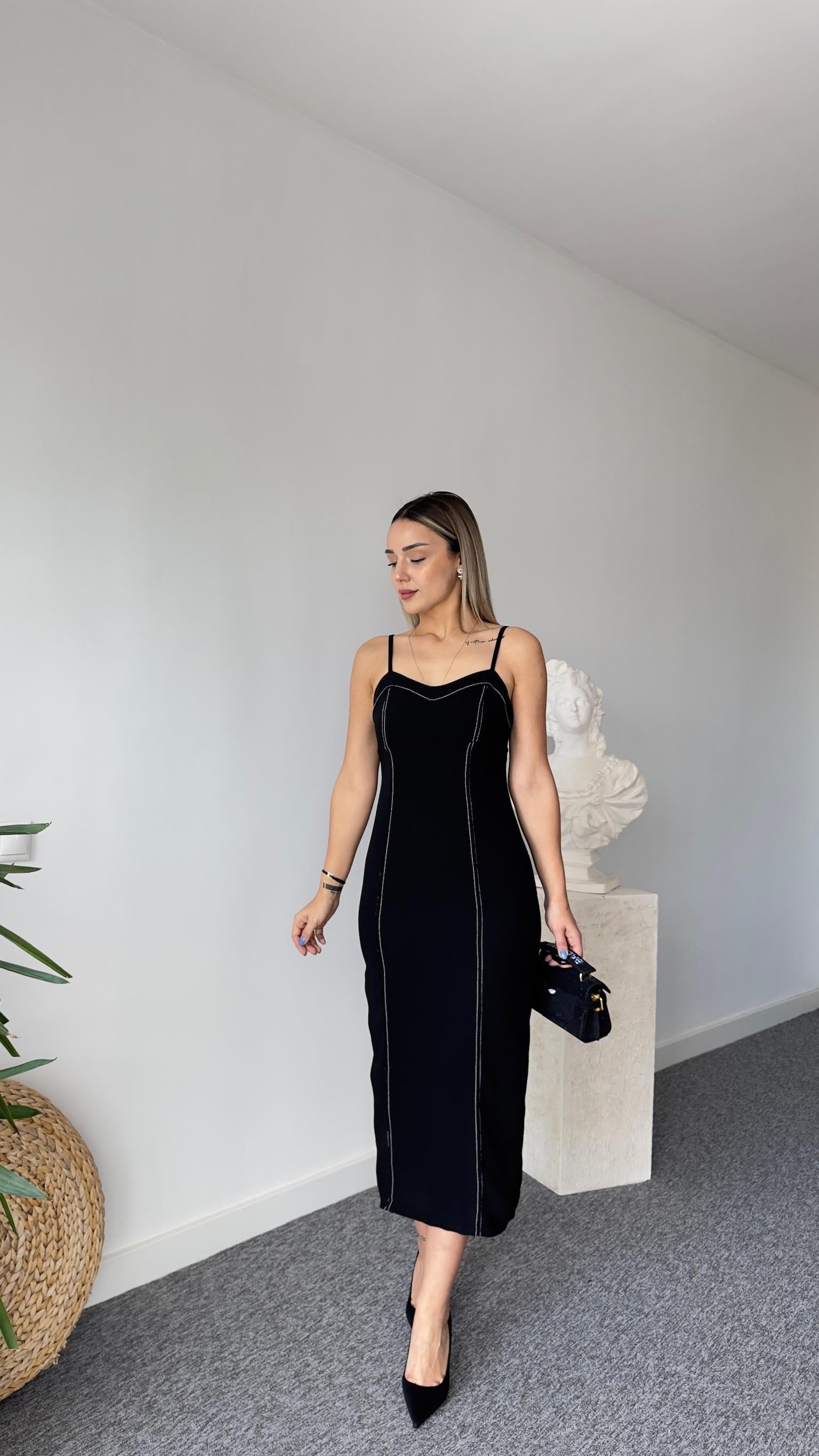 Bagno Dikiş Detaylı Siyah Elbise 