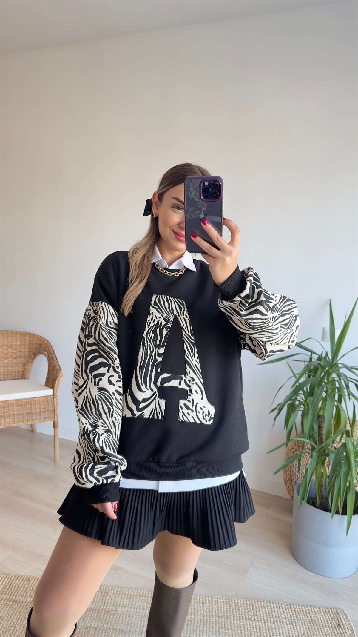 A Baskı Zebra Detaylı Siyah Sweat