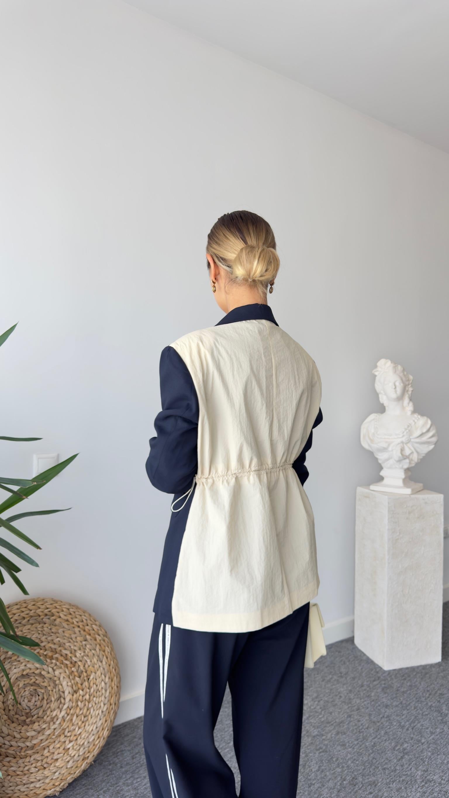 Sırt Bej Paraşüt Detaylı Blazer Ceket