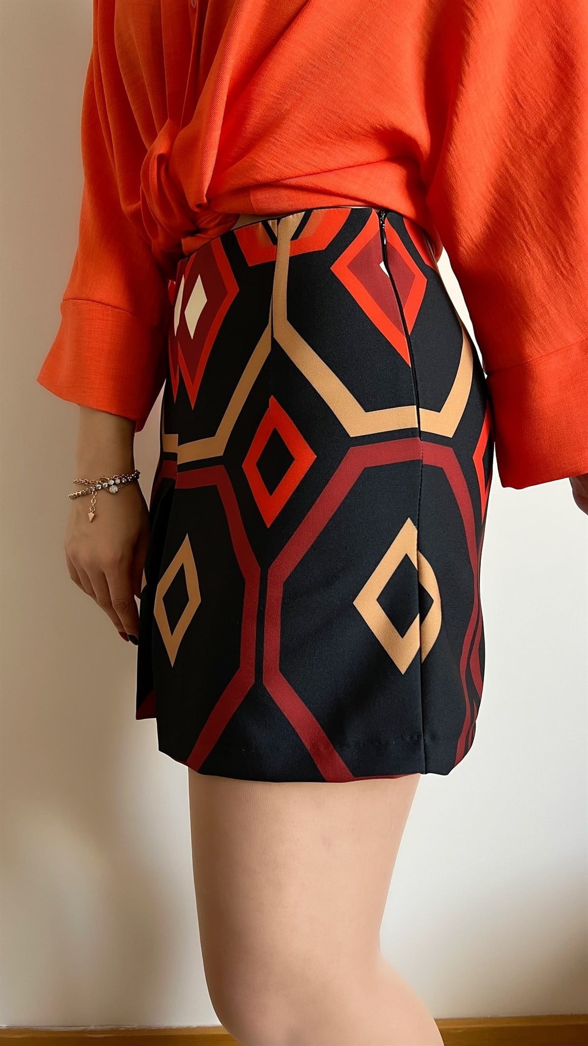 Zara Model Geometrik Desen Şort