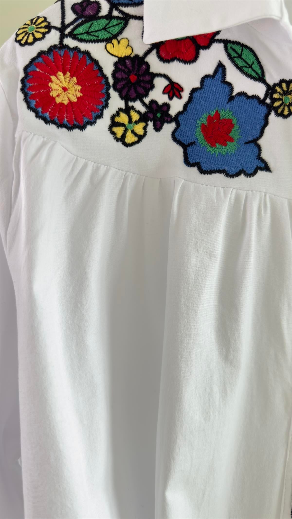 Zra İşlemeli Poplin Gömlek