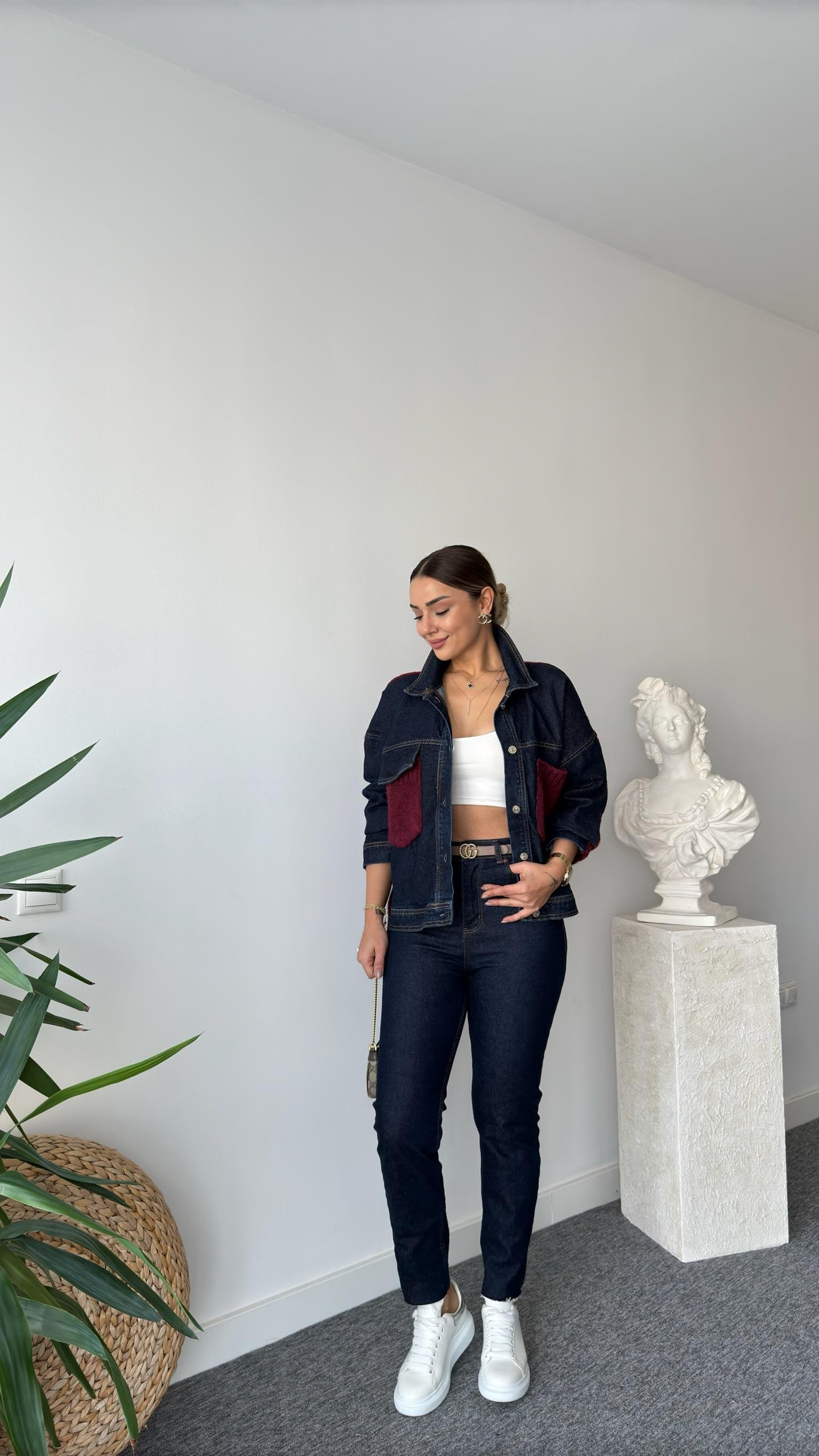 Sofya Sırt Ve Cepler Bordo Triko Detaylı Jean Ceket