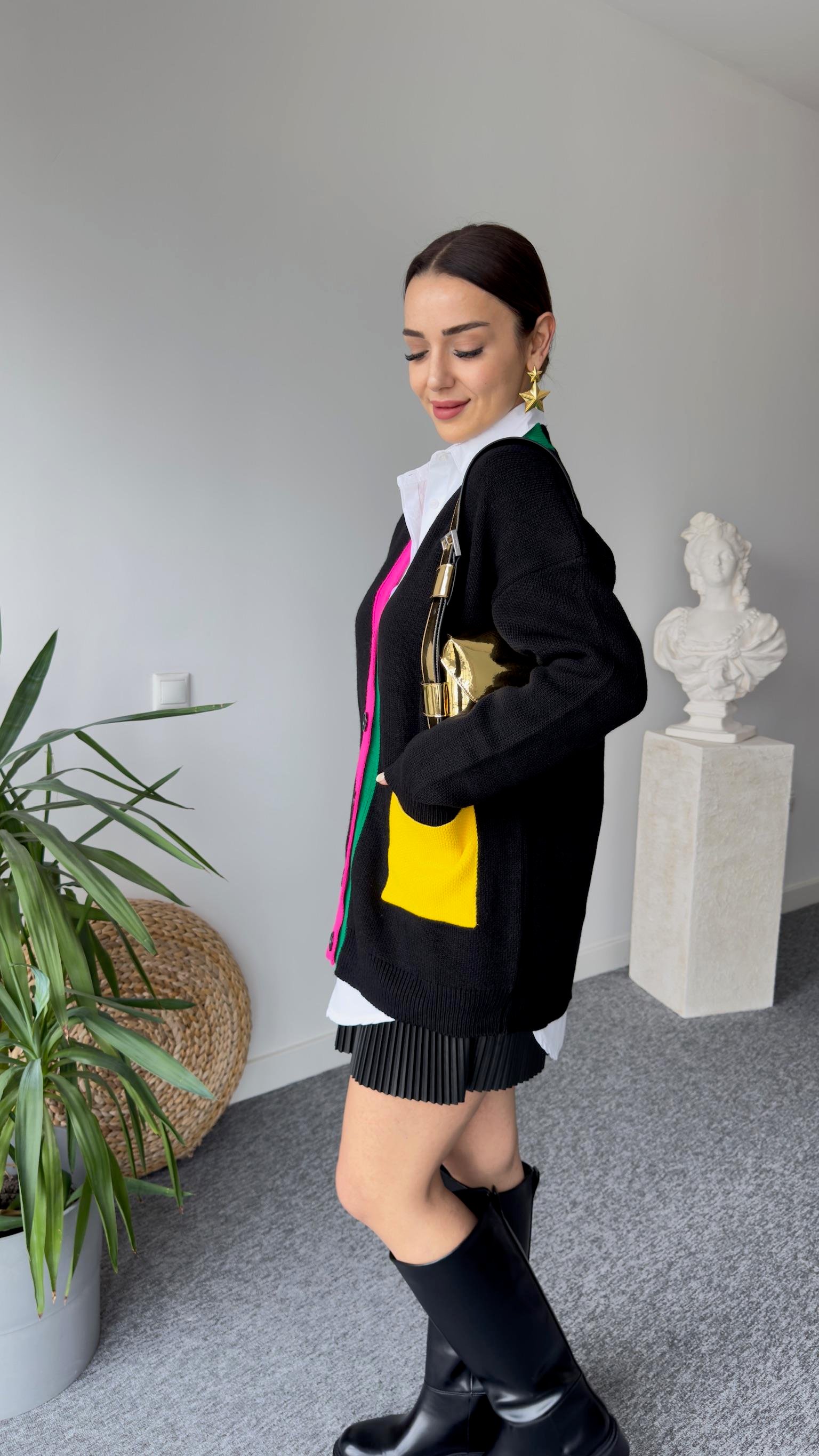 Soer Renk Geçişli Siyah Hırka