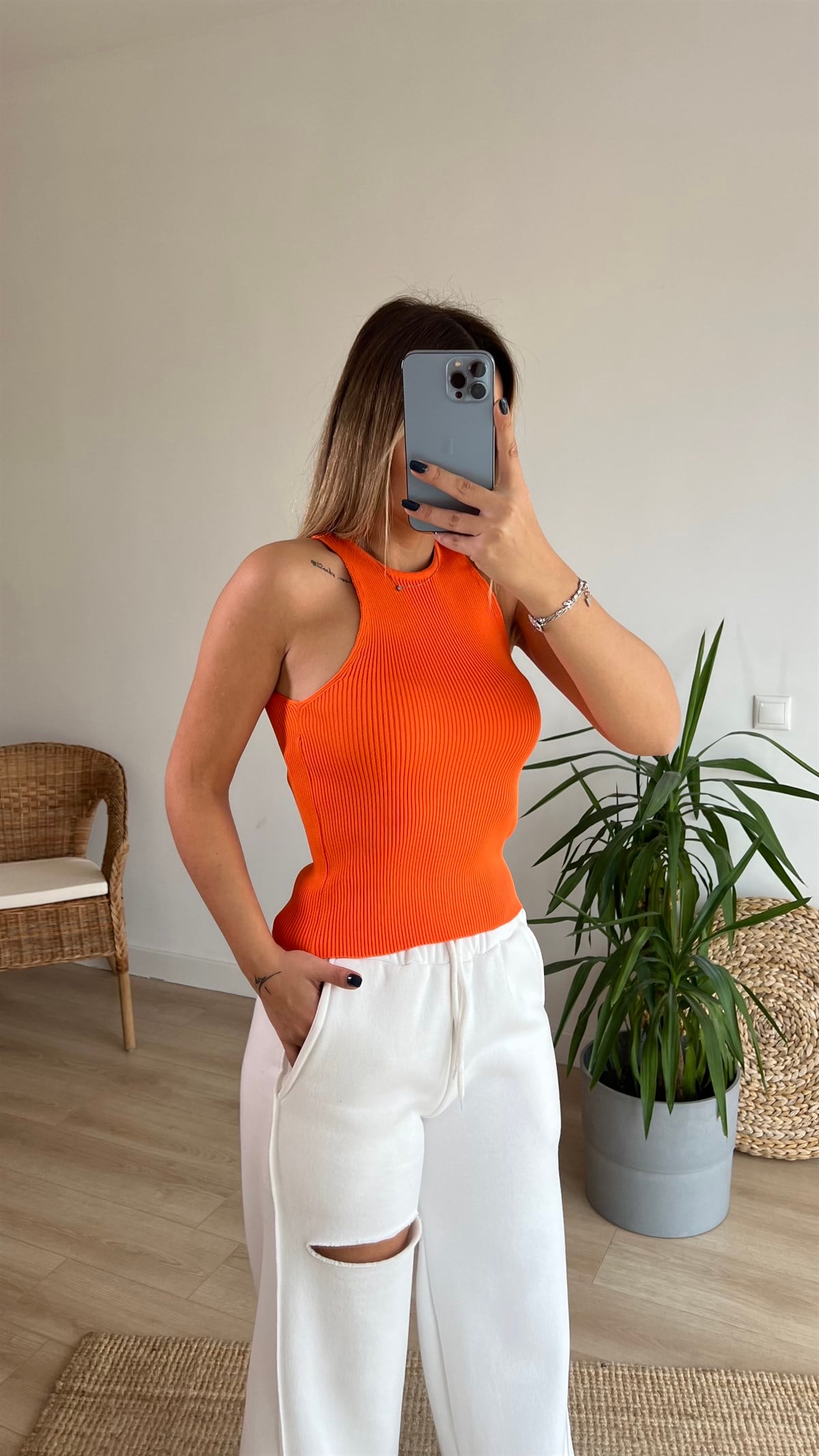 Halter Yaka Turuncu Atlet