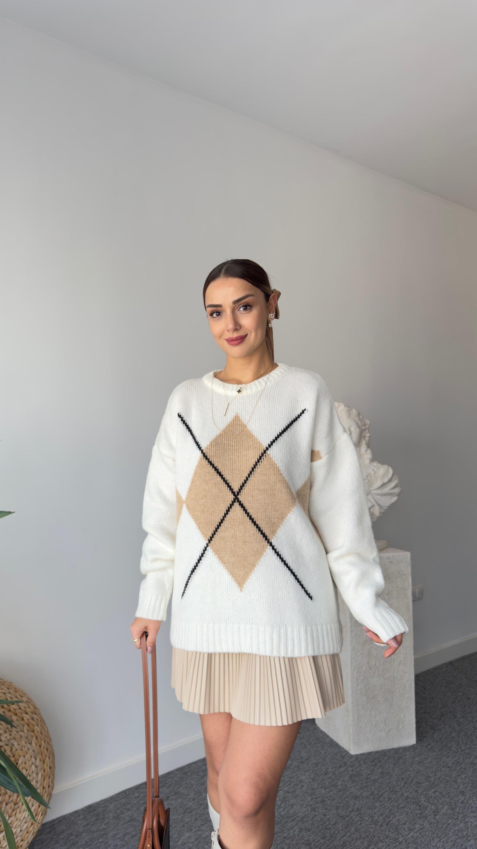 Mngo Ekru Baklava Desen Kazak