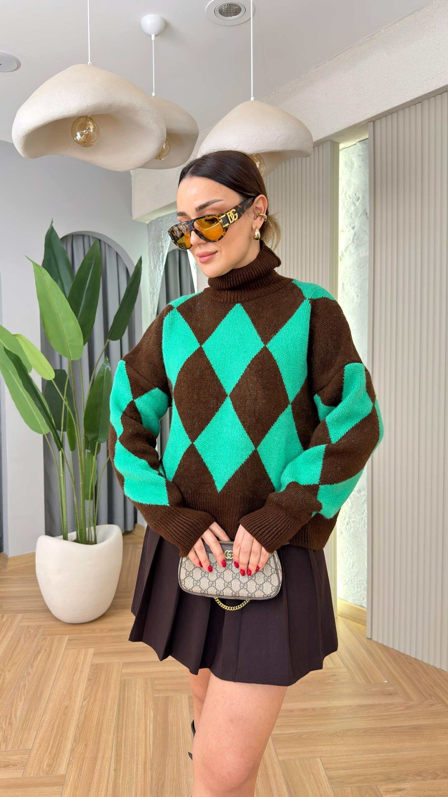 Boğazlı Yeşil Kahve Baklava Desenli Kazak