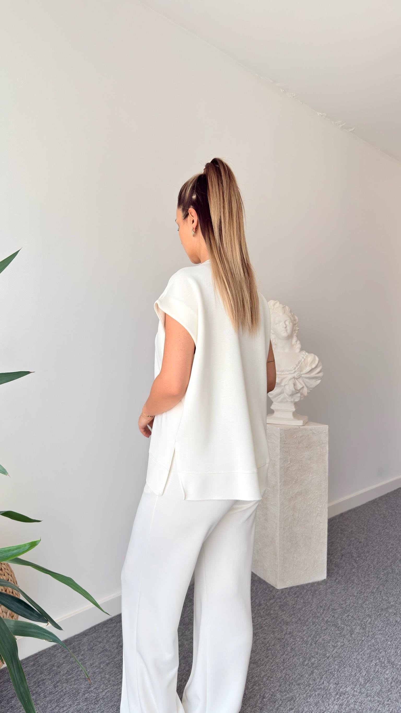 Beyaz Waid Taş Detaylı Modal Takım