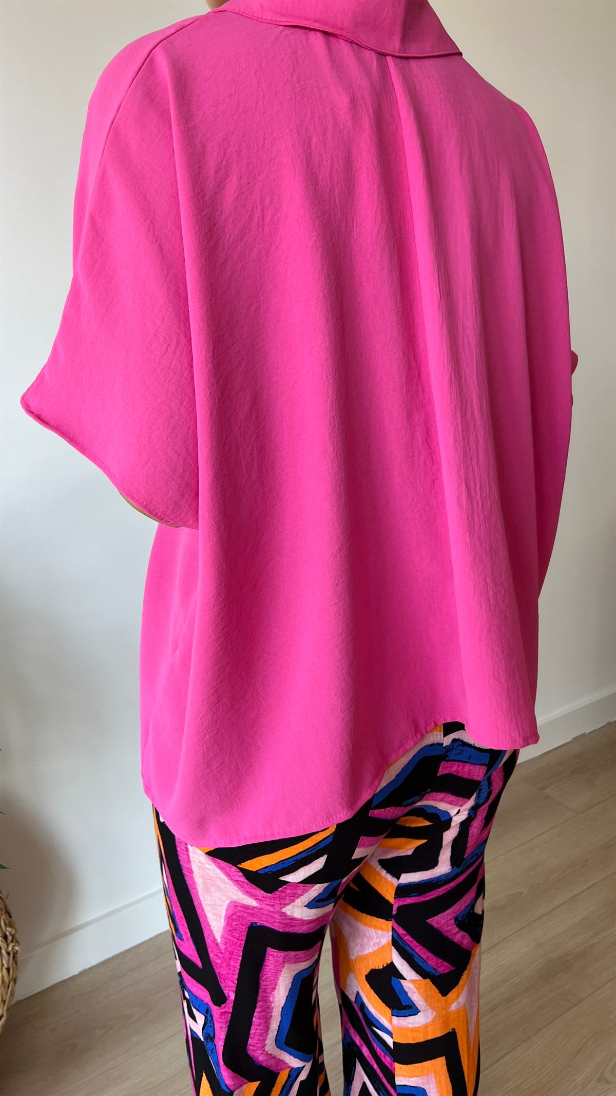 İpekyol Model Dökümlü Pembe Gömlek