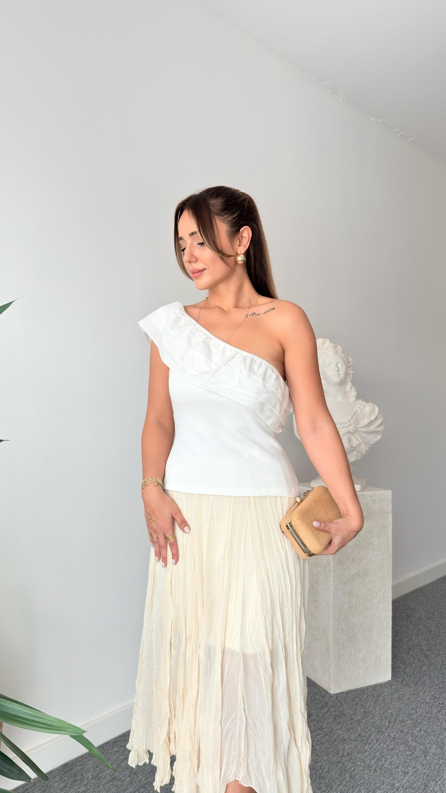 Tek Omuz Fırfrlı Bluz